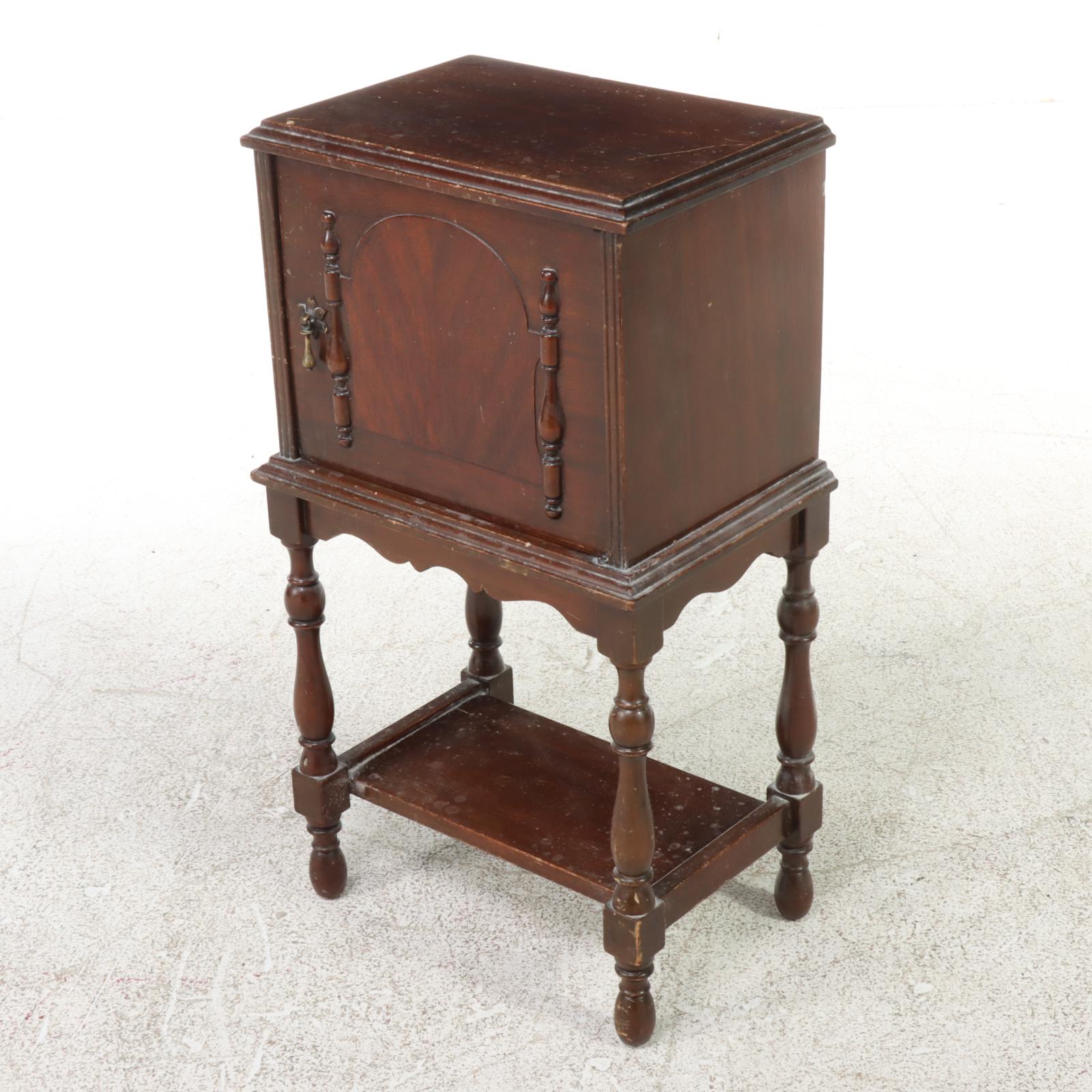 Ferguson Bros. Mfg. Co. Colonial Style Mahogany and Glass-Lined Smoking Stand