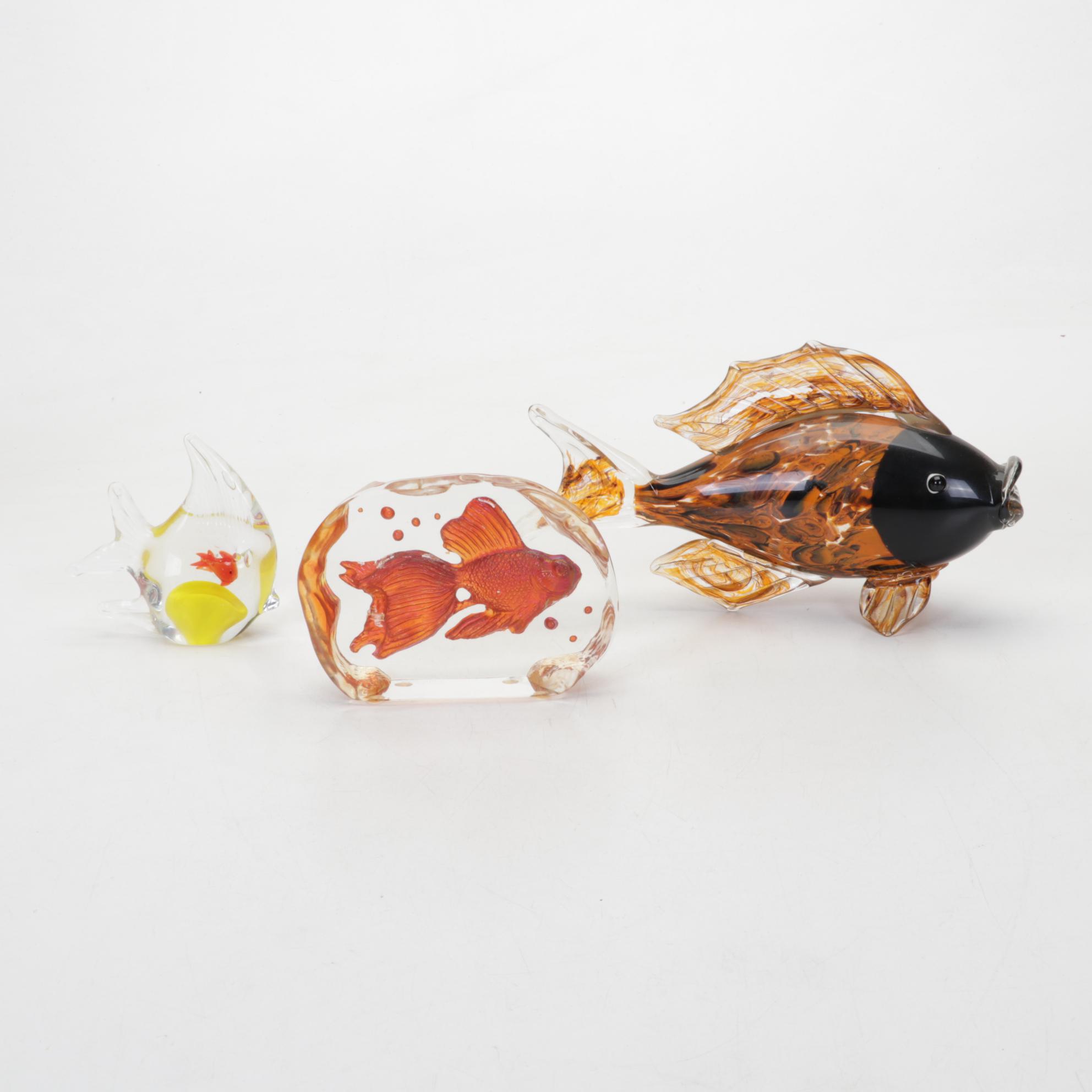 Lundberg Art Glass Fish with Figurine and Paperweight Collection