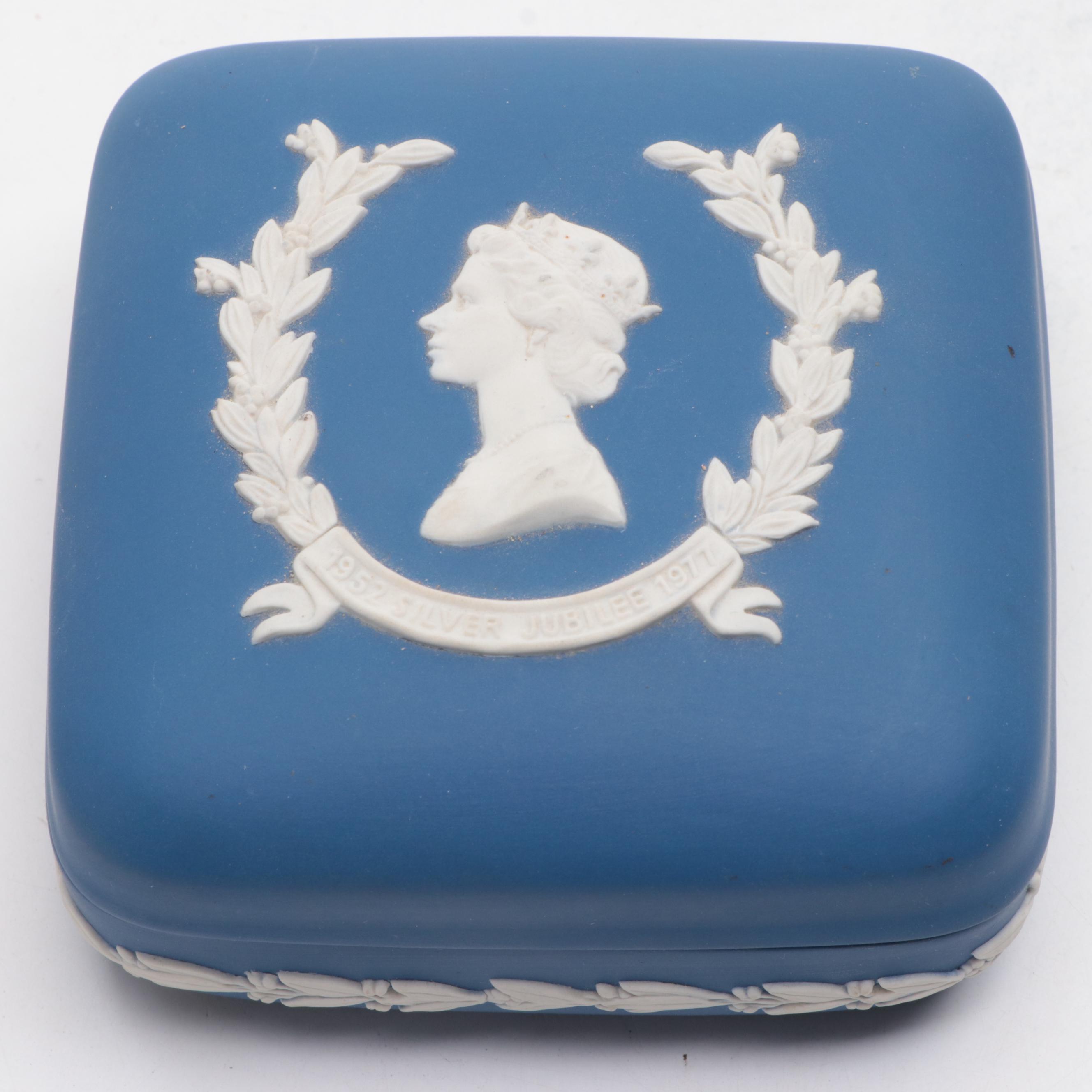 Crown Devon Tobacco Jar with Fox Hunt Scene and Wedgwood Silver Jubilee Box