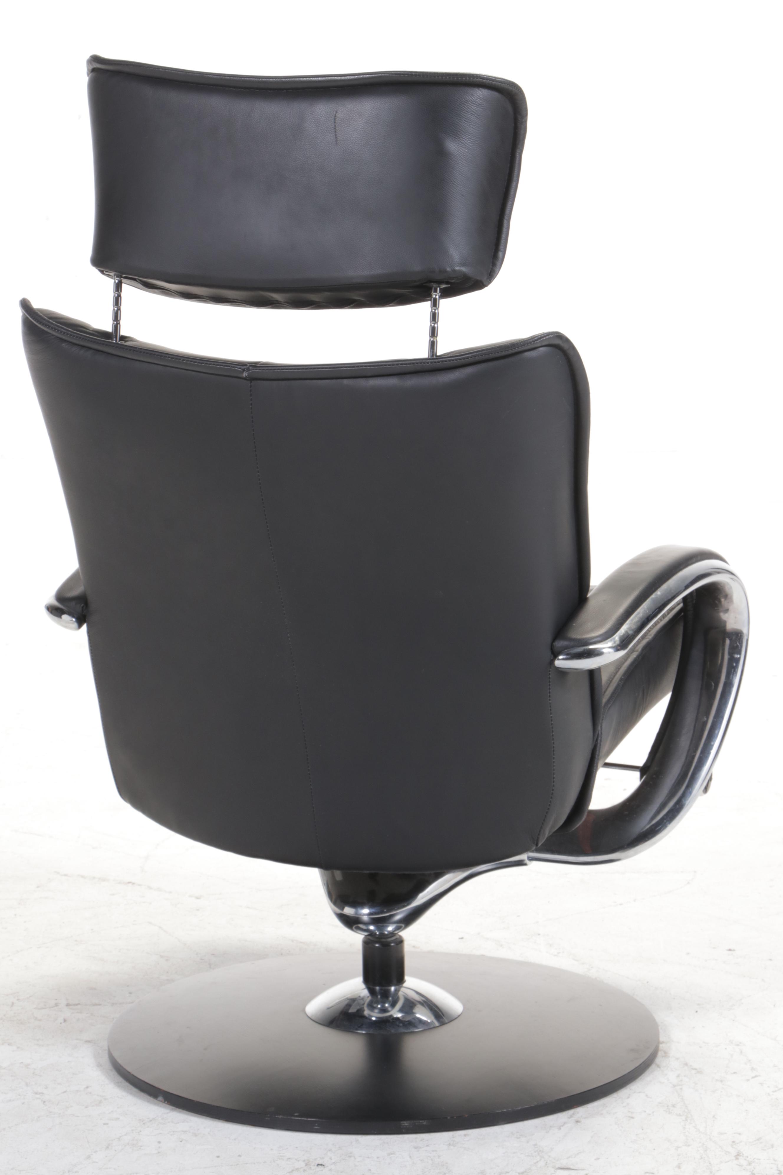 Hjellegjerde Møbler Fjords Ona Black Leather and Chrome Lounge Chair and Ottoman