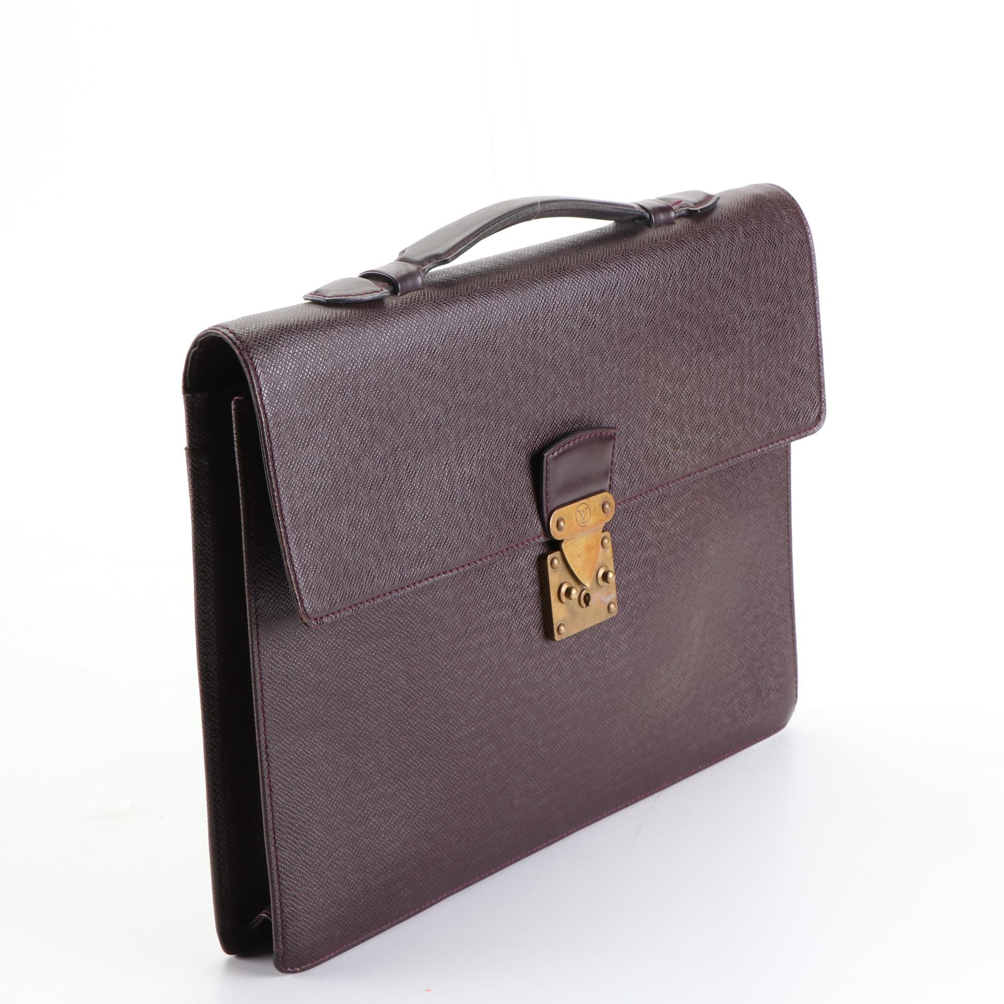 Louis Vuitton Robusto One Compartment Briefcase in Taïga Leather