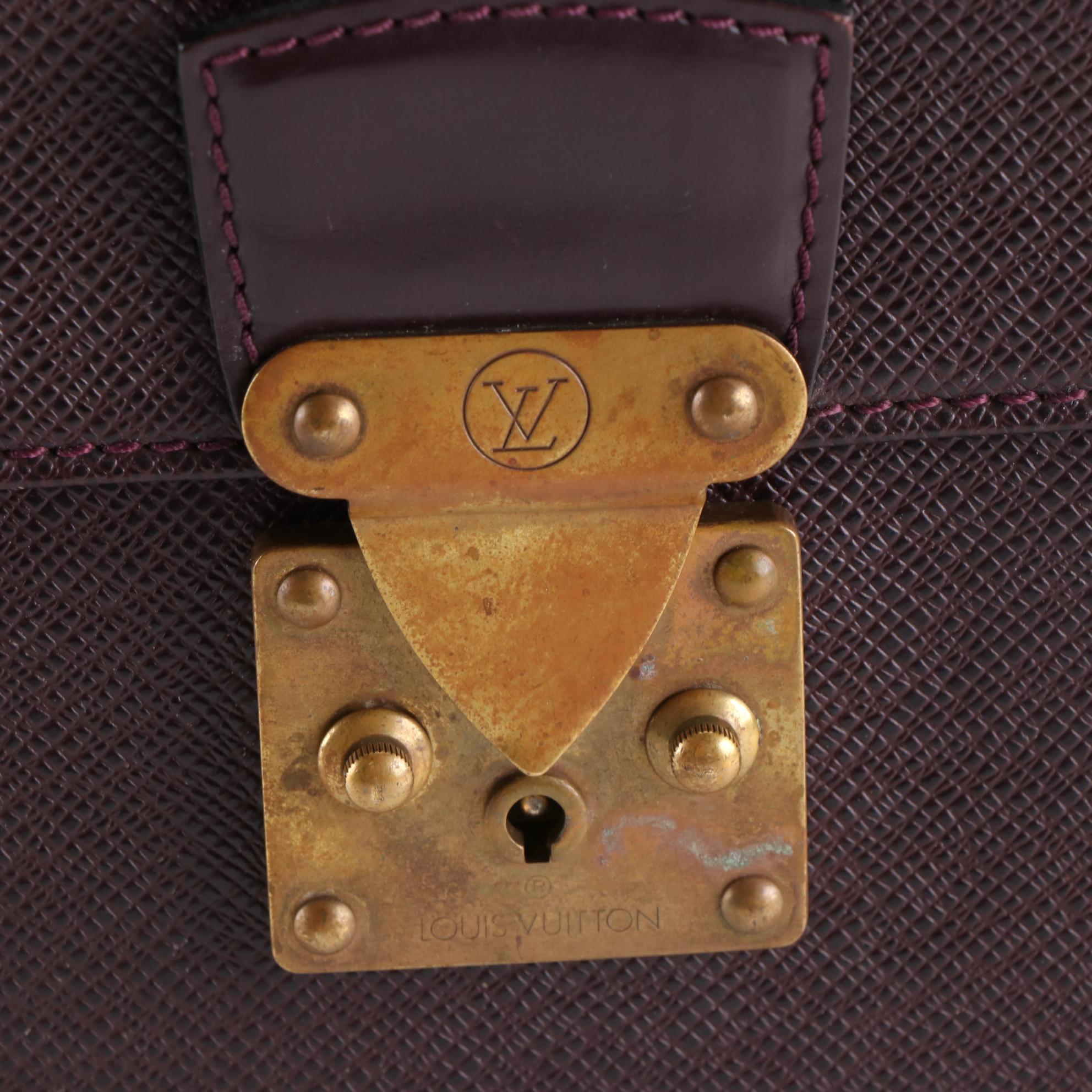 Louis Vuitton Robusto One Compartment Briefcase in Taïga Leather