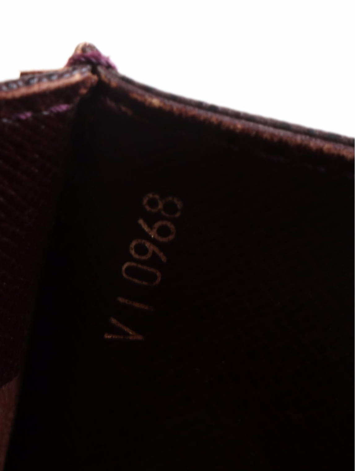 Louis Vuitton Robusto One Compartment Briefcase in Taïga Leather