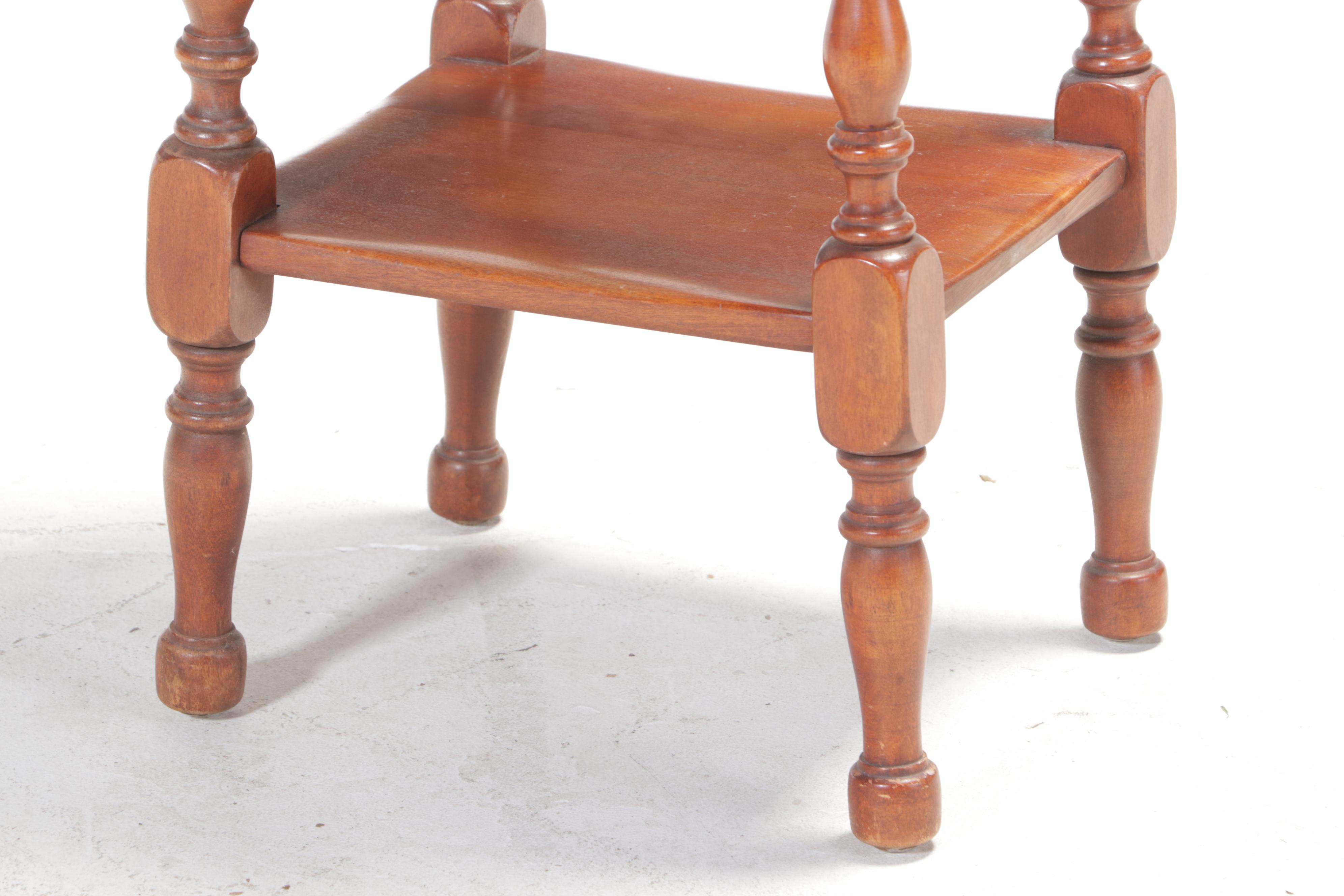 Cushman "Colonial Creation" Maple Side Table, 20th Century