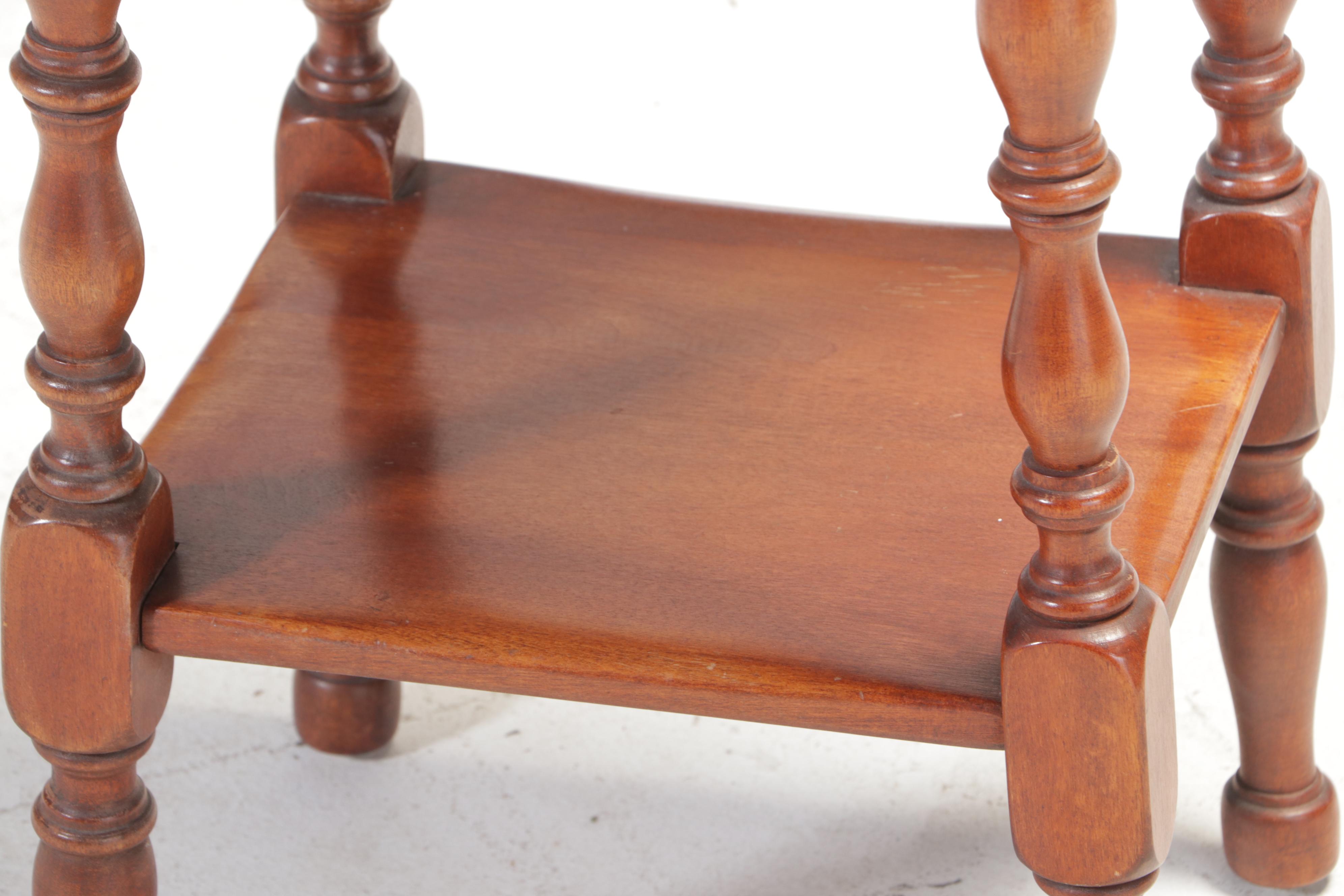 Cushman "Colonial Creation" Maple Side Table, 20th Century