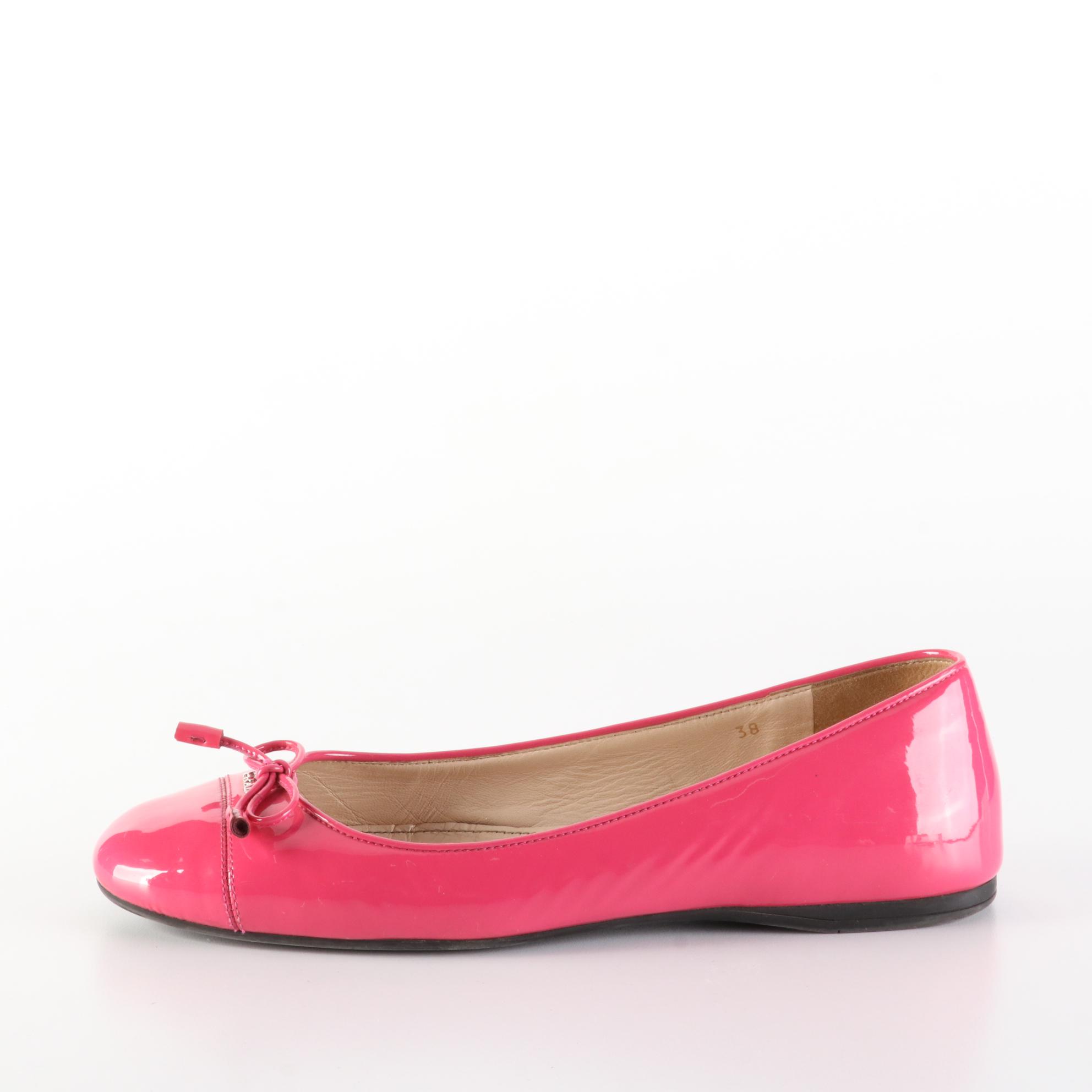 Prada Flats in Pink Patent Leather with Bow