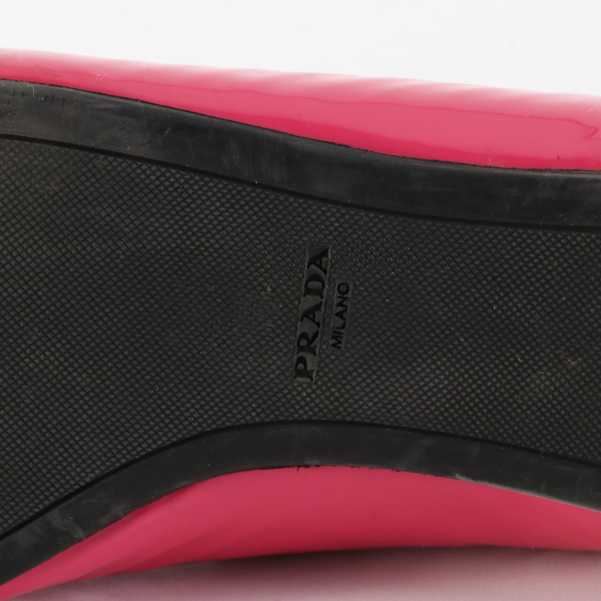 Prada Flats in Pink Patent Leather with Bow
