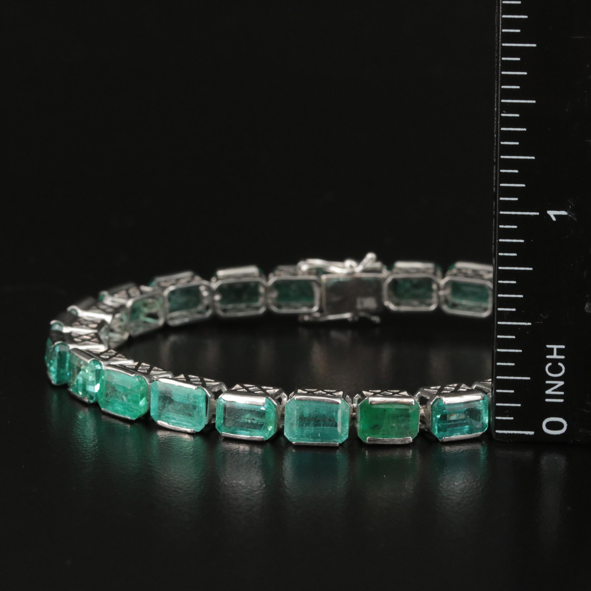 18K Gold 24.55 CTW Emerald Bracelet