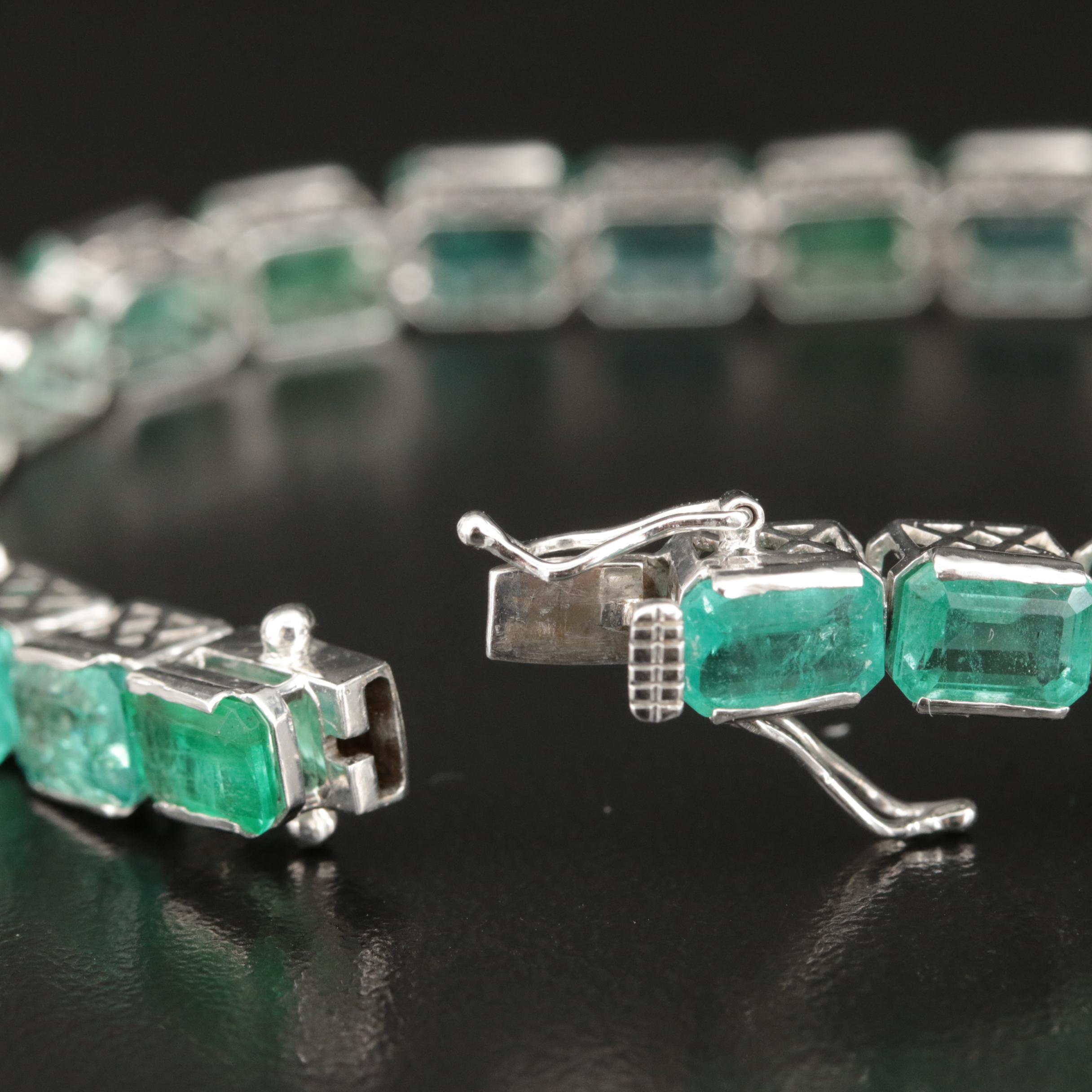 18K Gold 24.55 CTW Emerald Bracelet