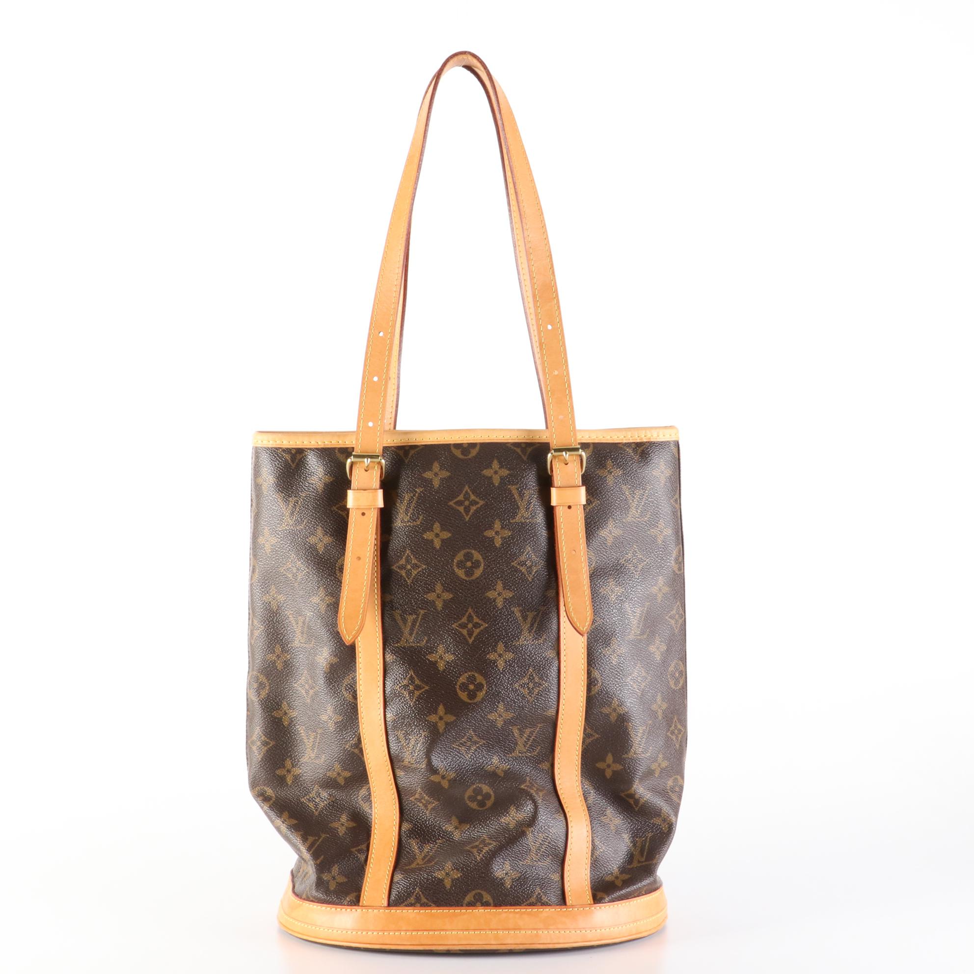 Louis Vuitton Bucket Bag GM in Monogram Canvas and Vachetta Leather
