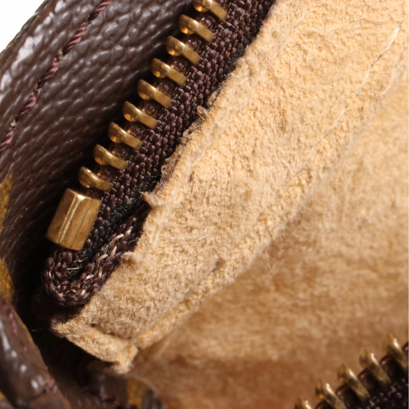 Louis Vuitton Looping GM in Monogram Canvas