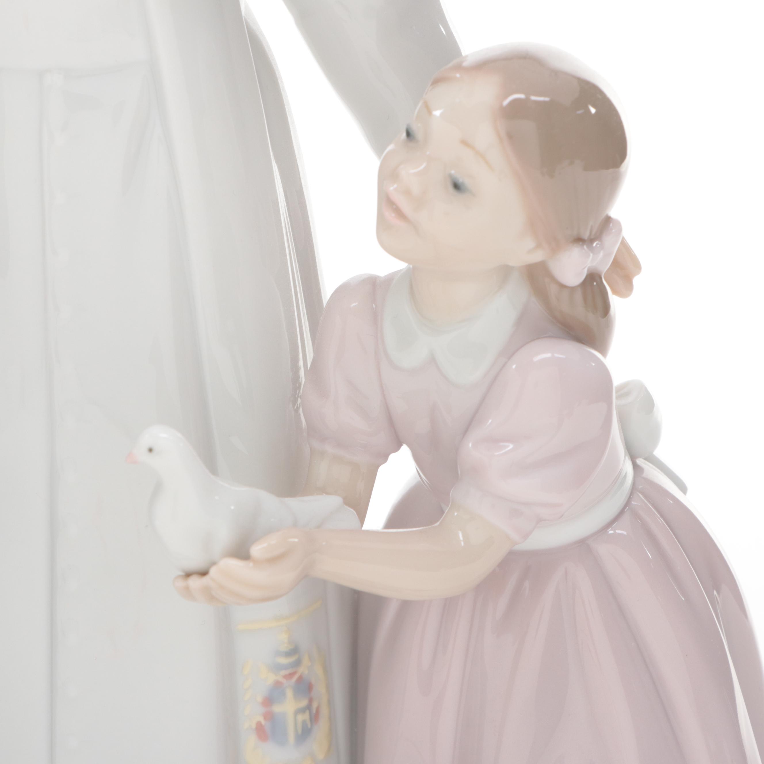 Lladró "Pope John Paul II" Porcelain Figurine Designed by José Puche, 1998