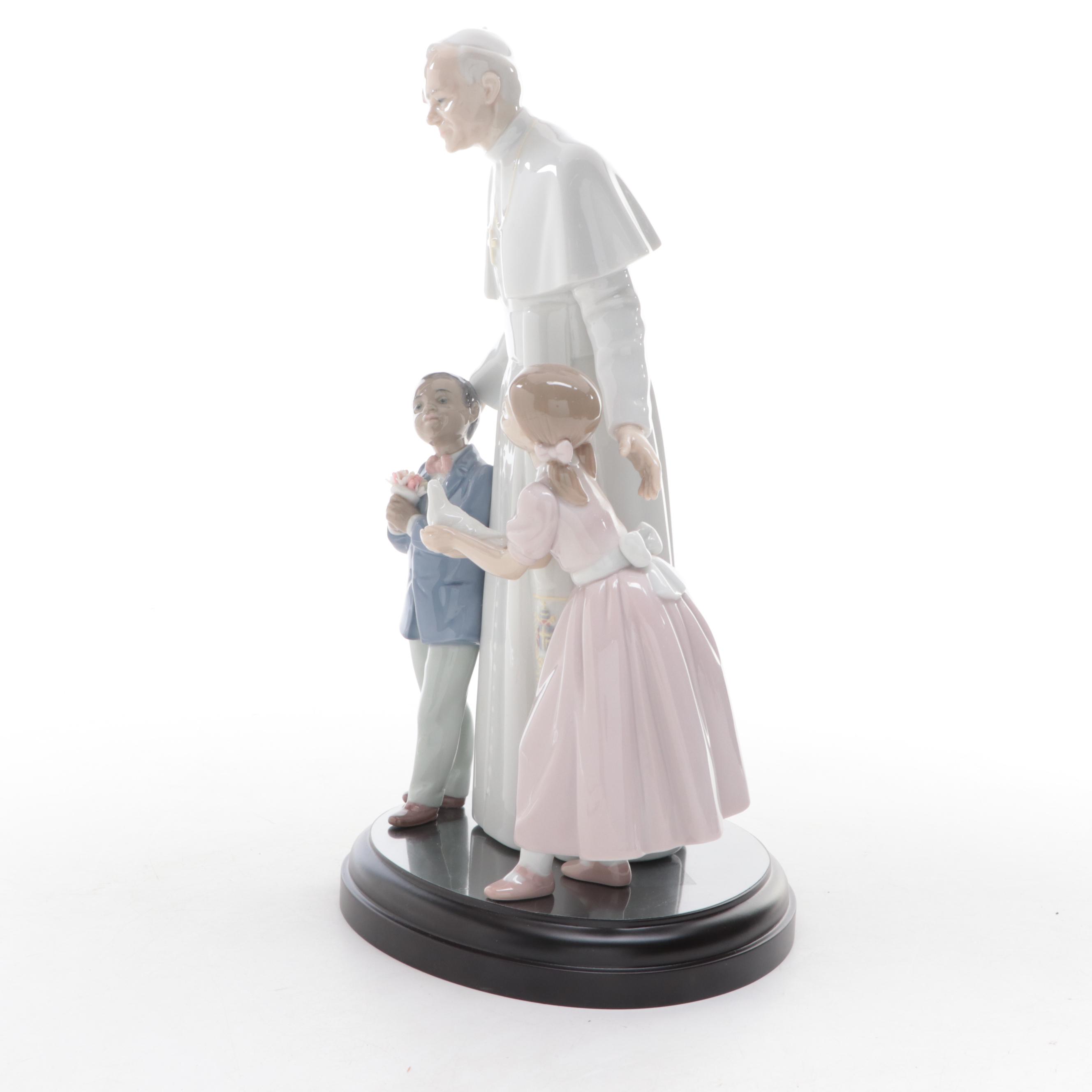 Lladró "Pope John Paul II" Porcelain Figurine Designed by José Puche, 1998