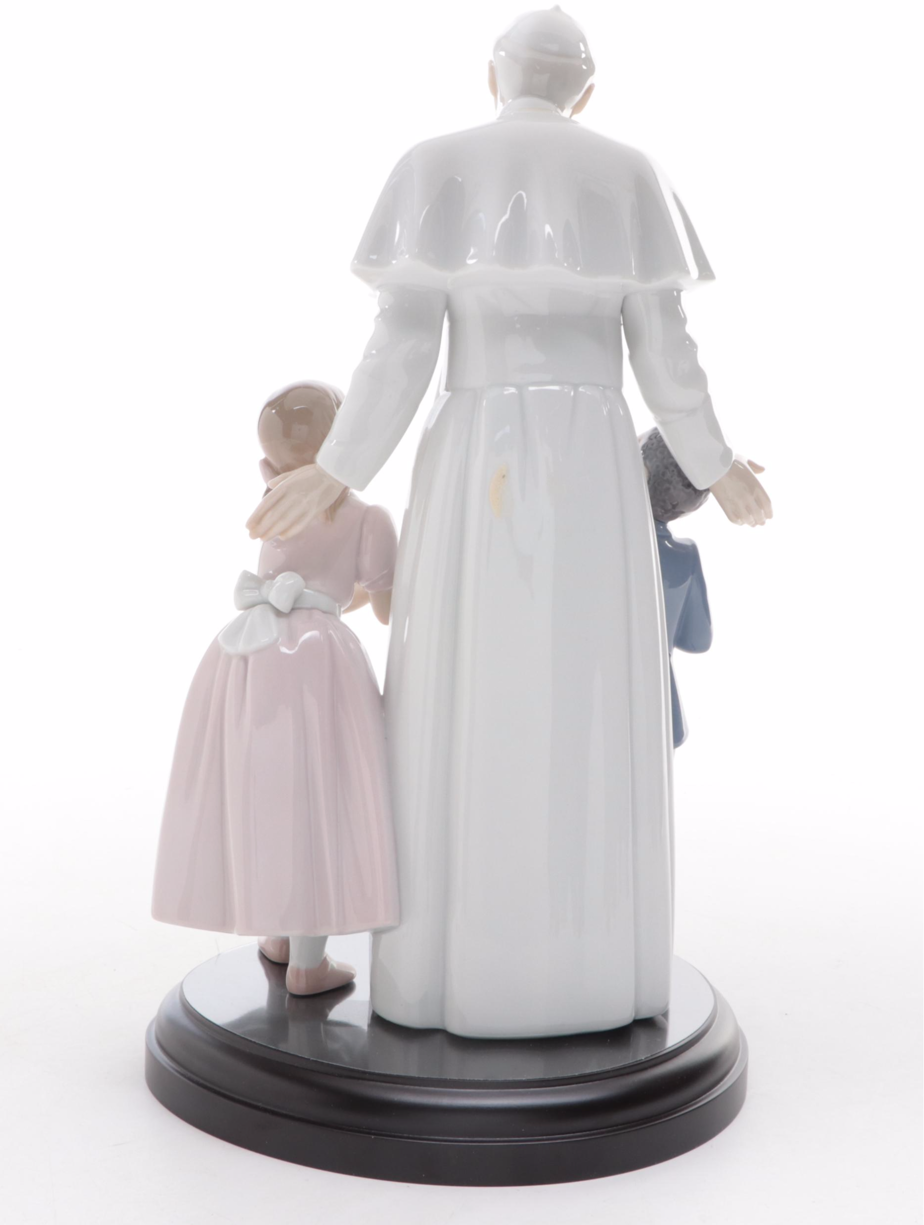 Lladró "Pope John Paul II" Porcelain Figurine Designed by José Puche, 1998