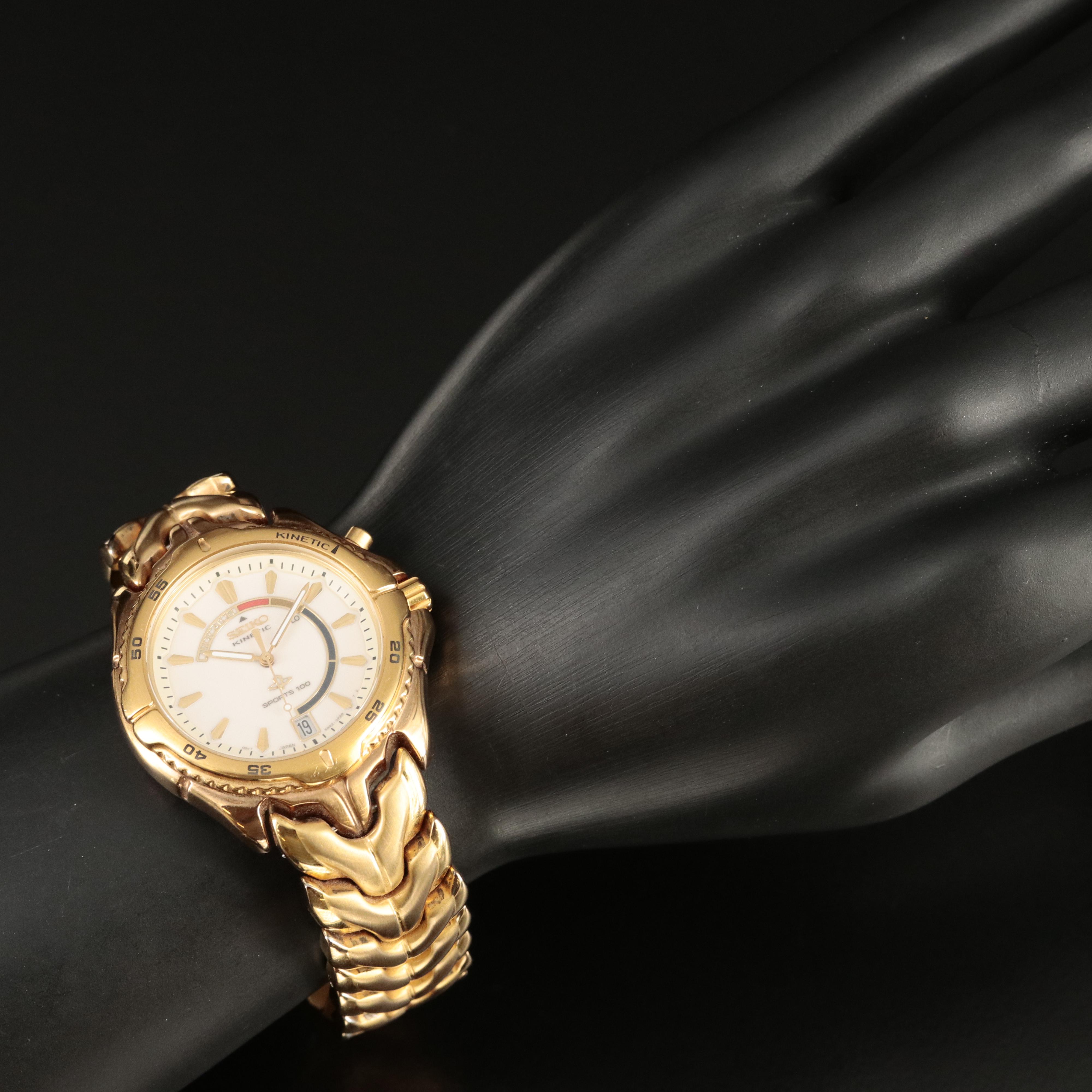 Seiko Kinetic Sports 100 Date Watch