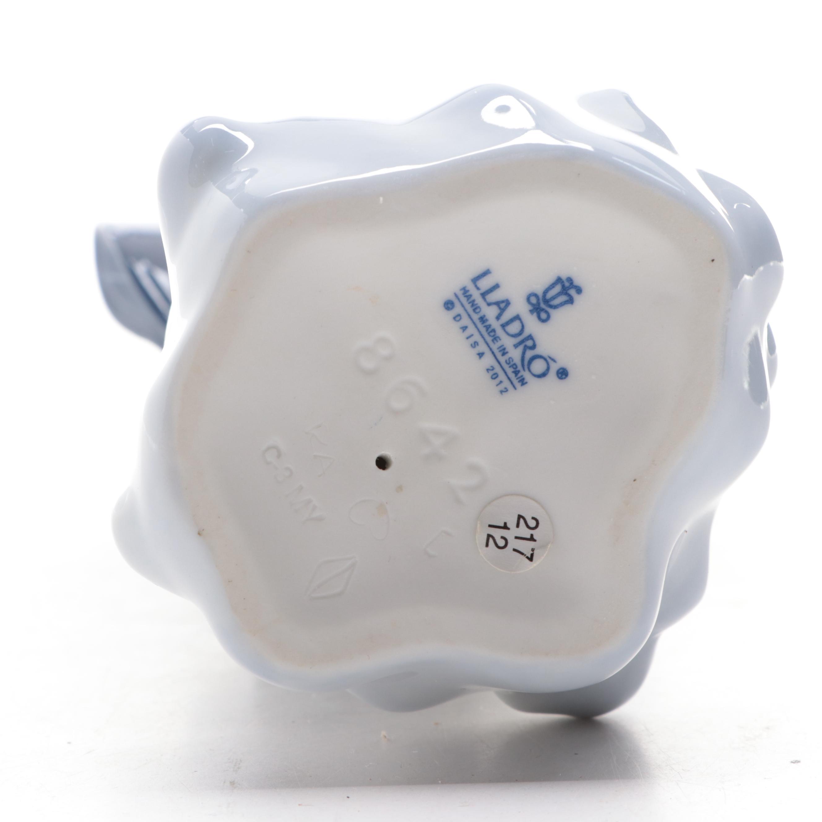 Lladró "Blessed Virgin Mary" Porcelain Figurine Designed by Francisco Cuesta