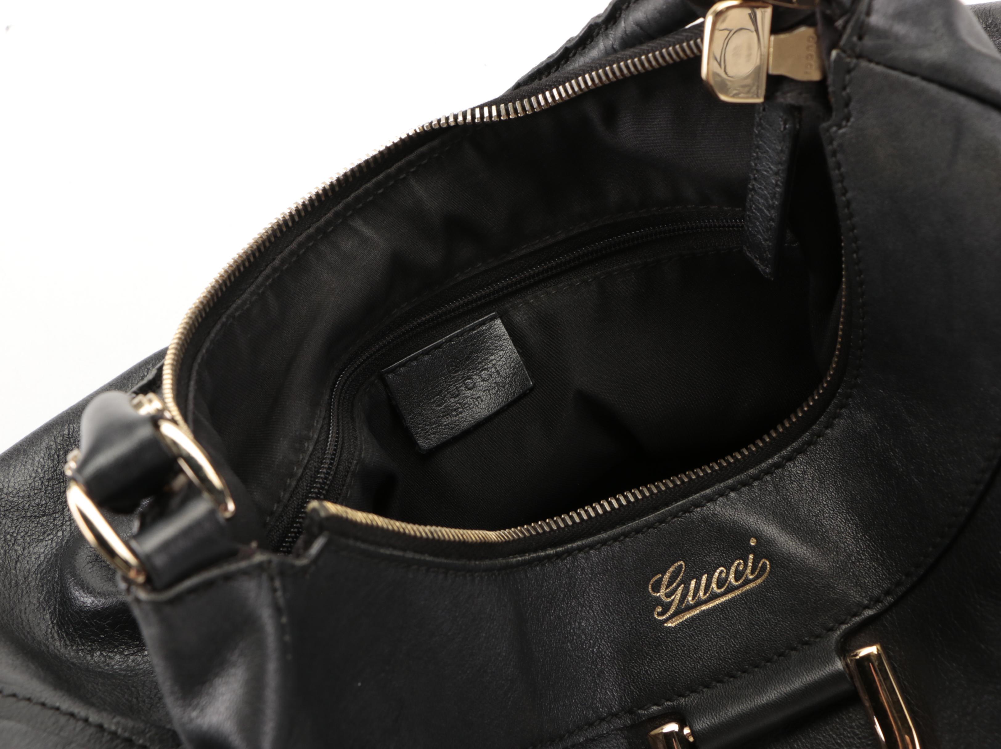 Gucci Abbey D-Ring Hobo Bag in Black Calfskin Leather
