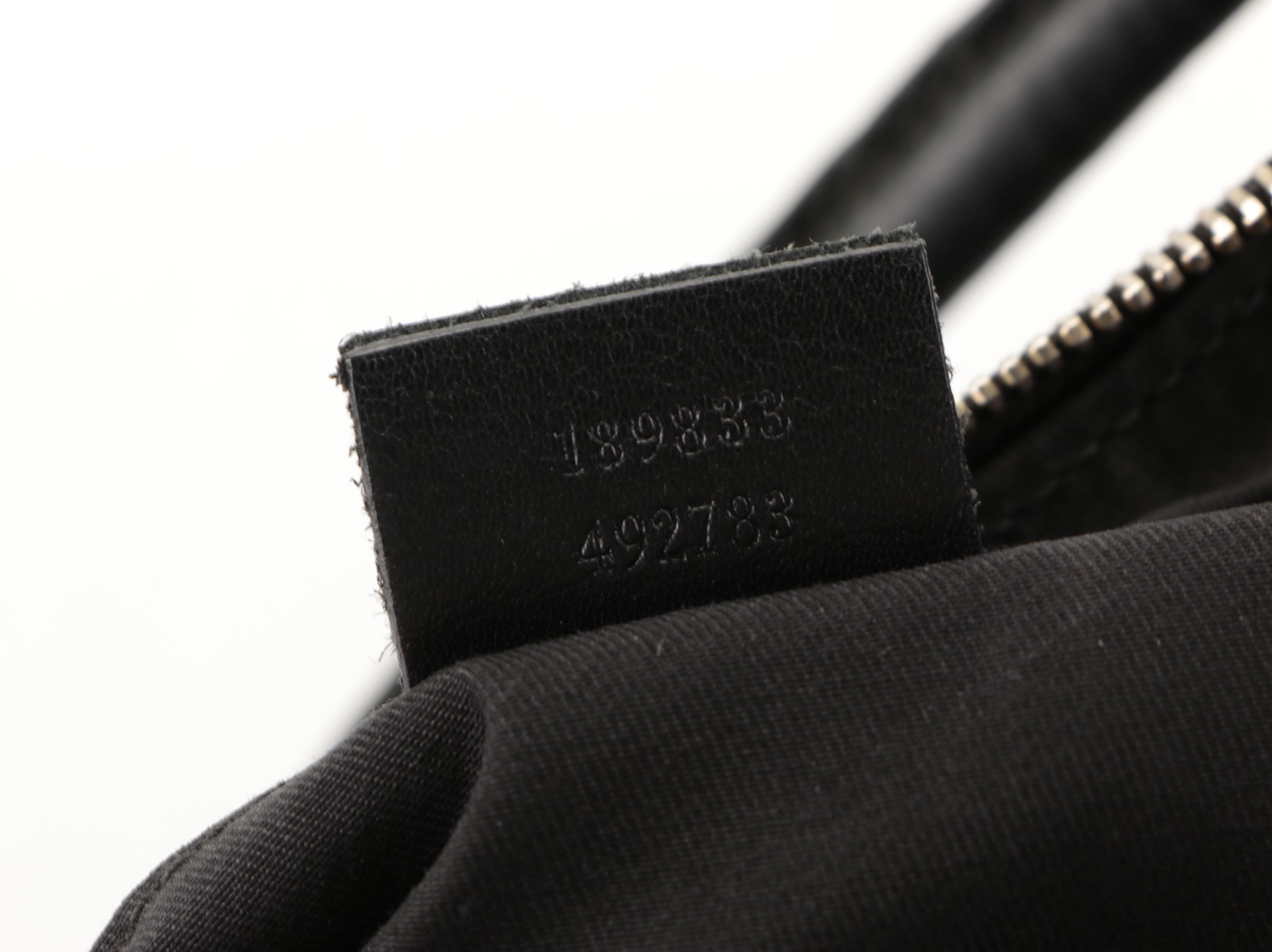 Gucci Abbey D-Ring Hobo Bag in Black Calfskin Leather