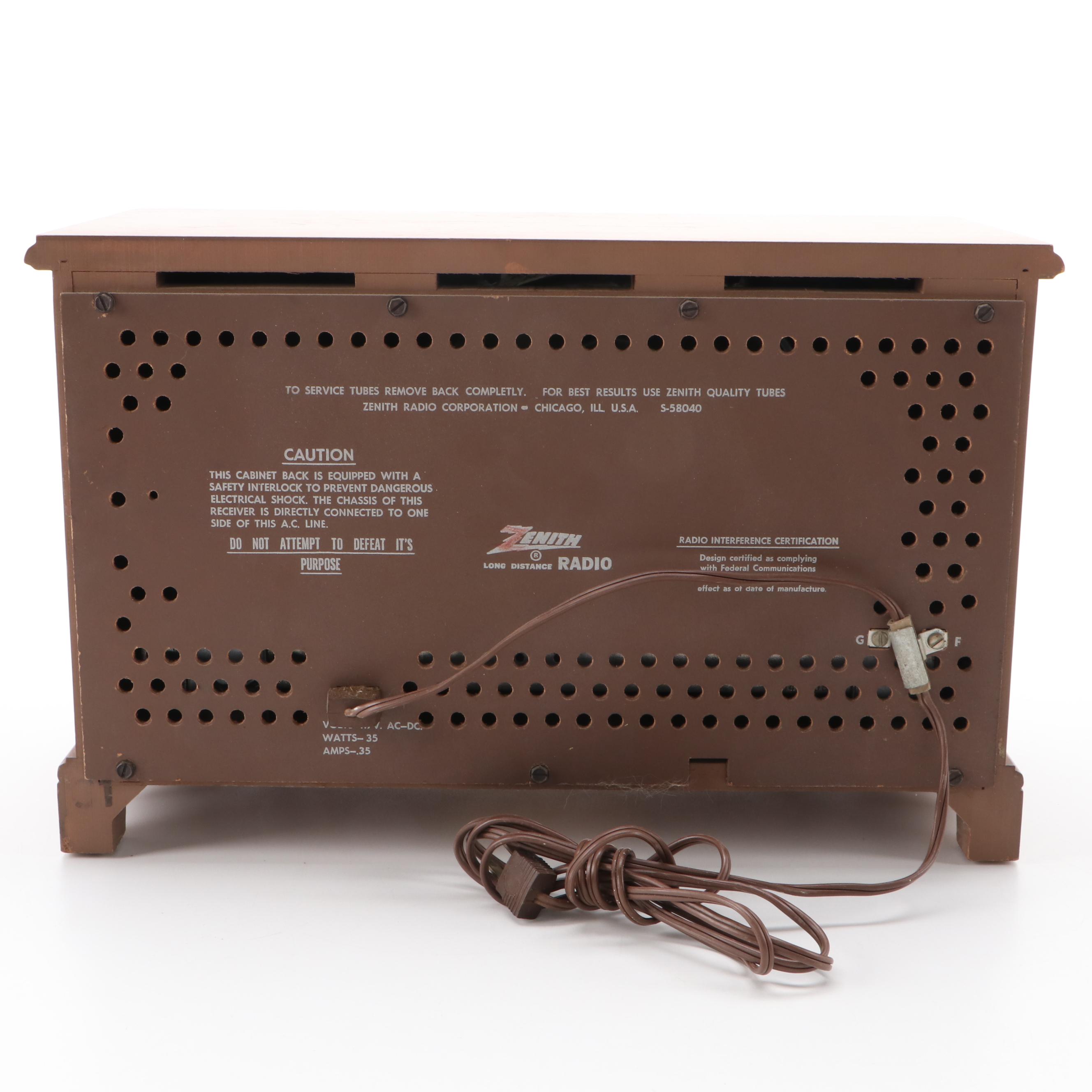 Zenith Model K731 AM/FM Long Distance Radio, Mid-20th Century