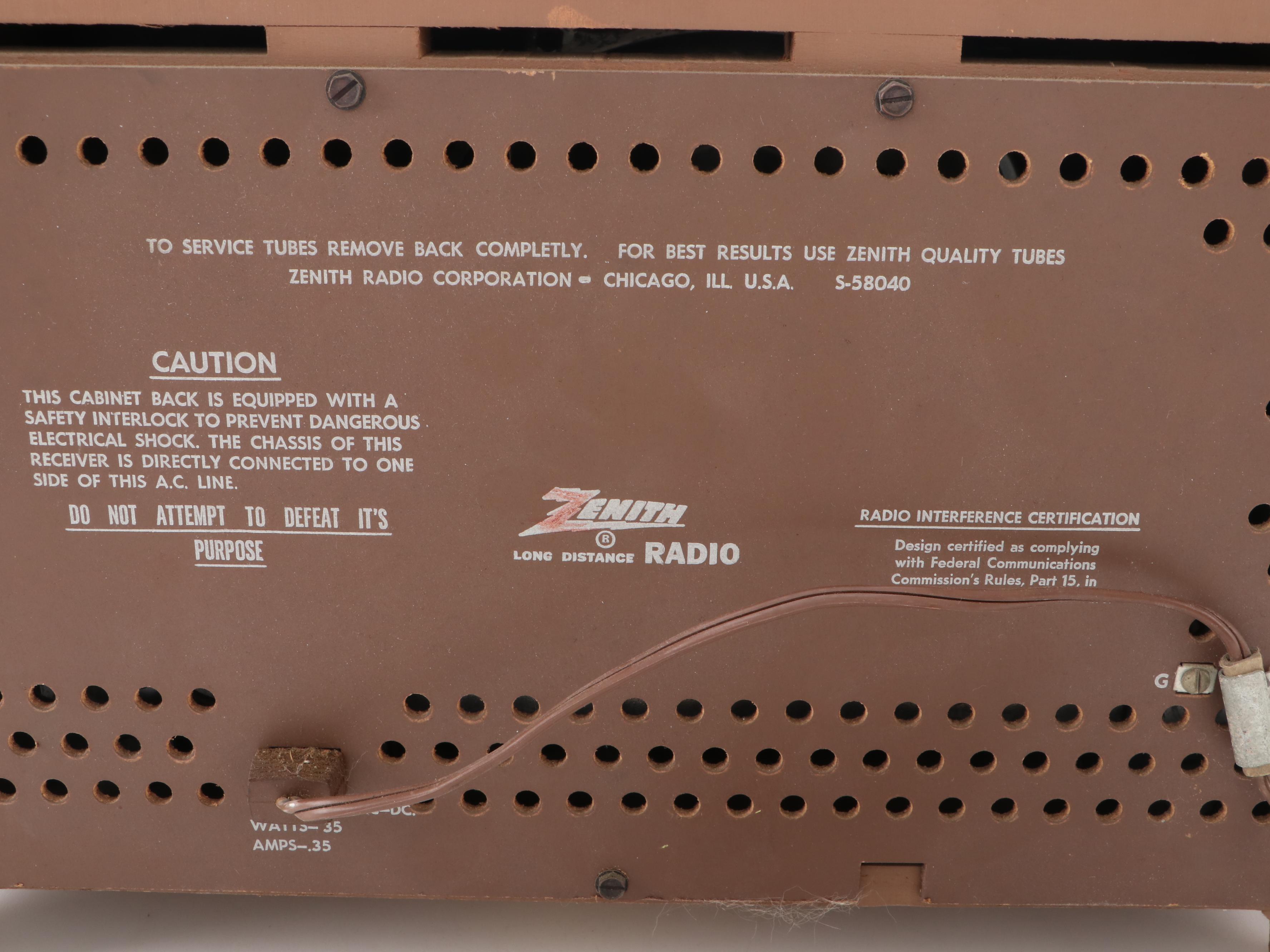 Zenith Model K731 AM/FM Long Distance Radio, Mid-20th Century