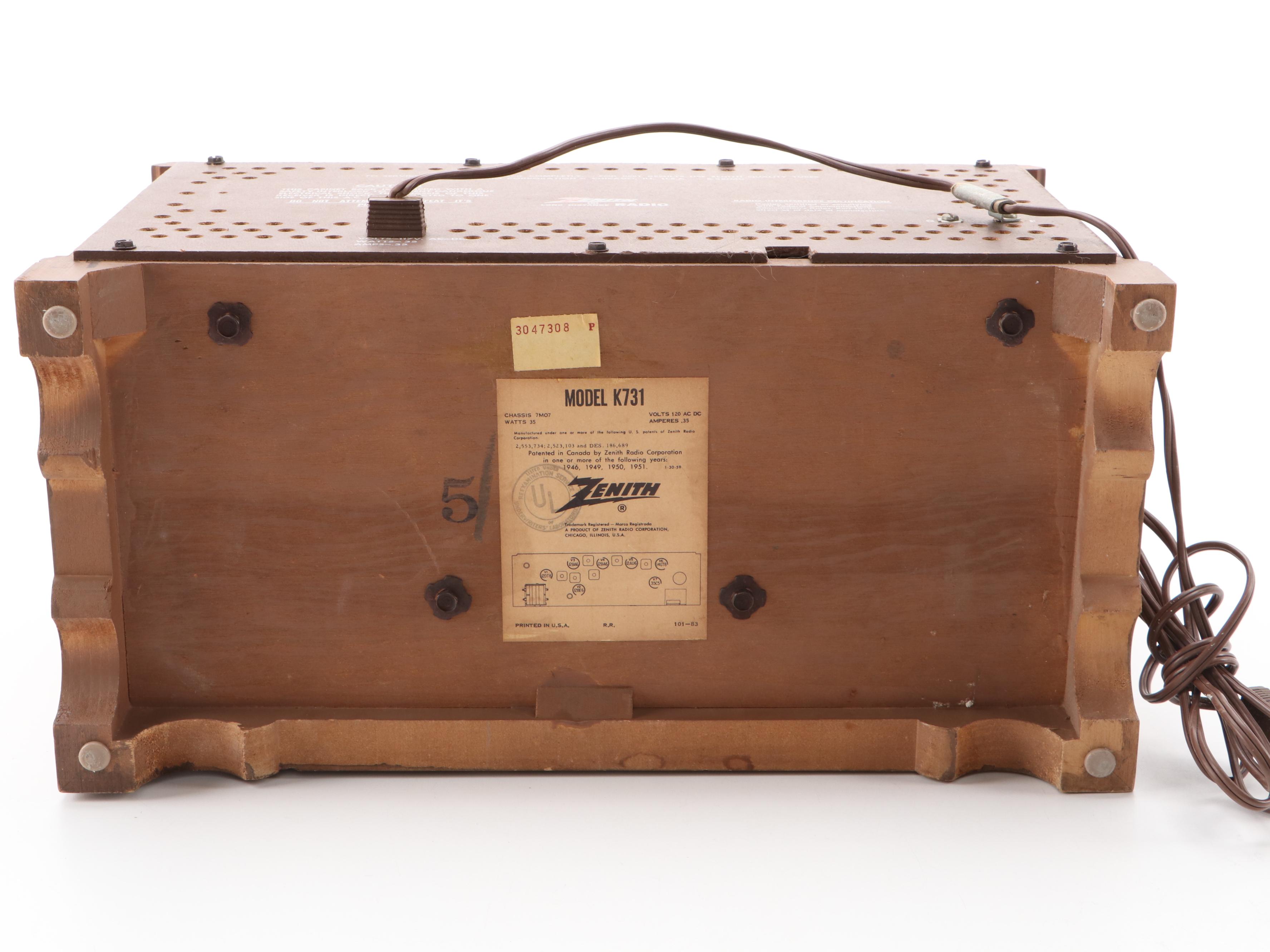 Zenith Model K731 AM/FM Long Distance Radio, Mid-20th Century