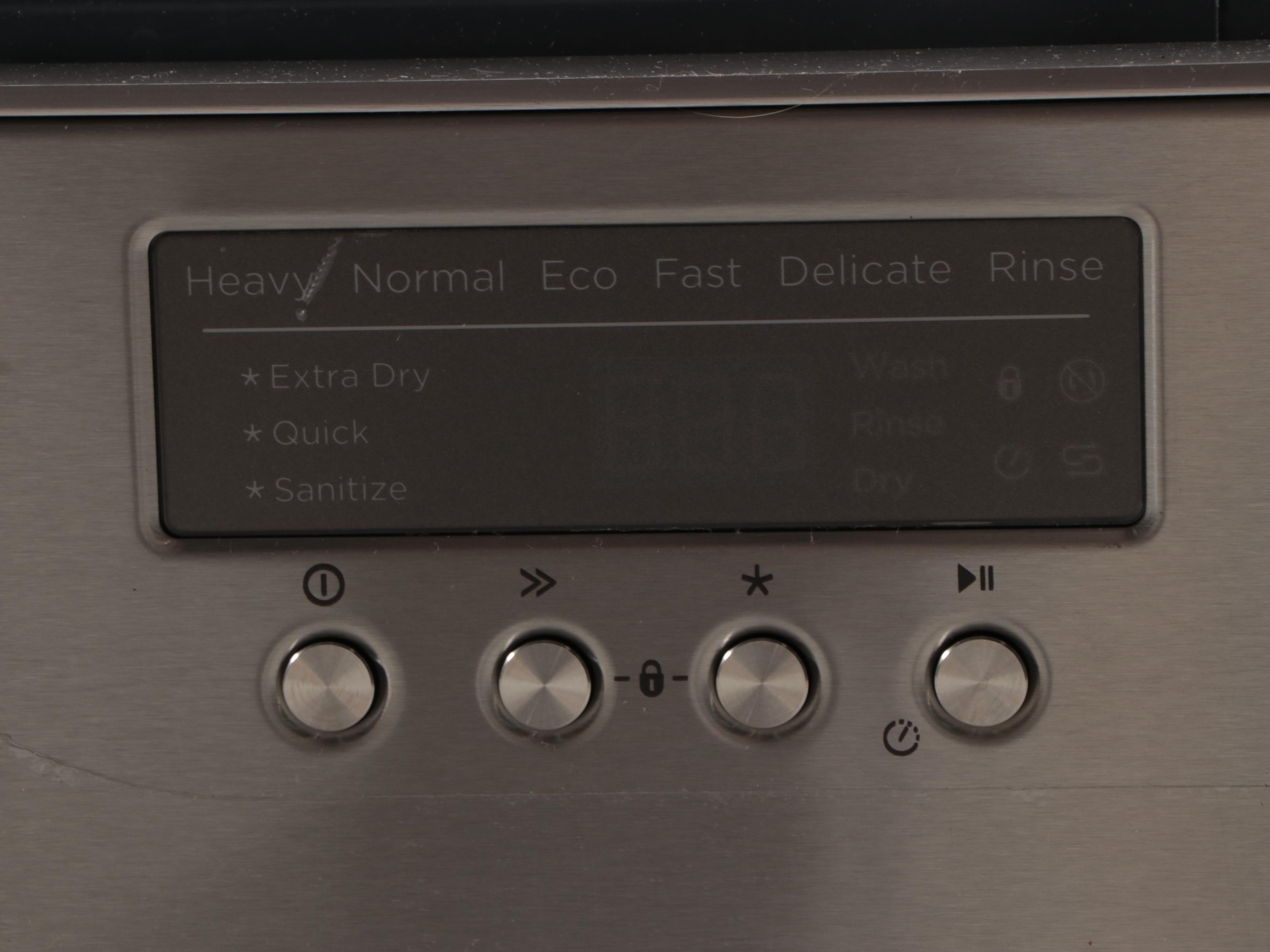 Fisher & Paykel Stainless Steel 24" Front Control Built-In Dishwasher