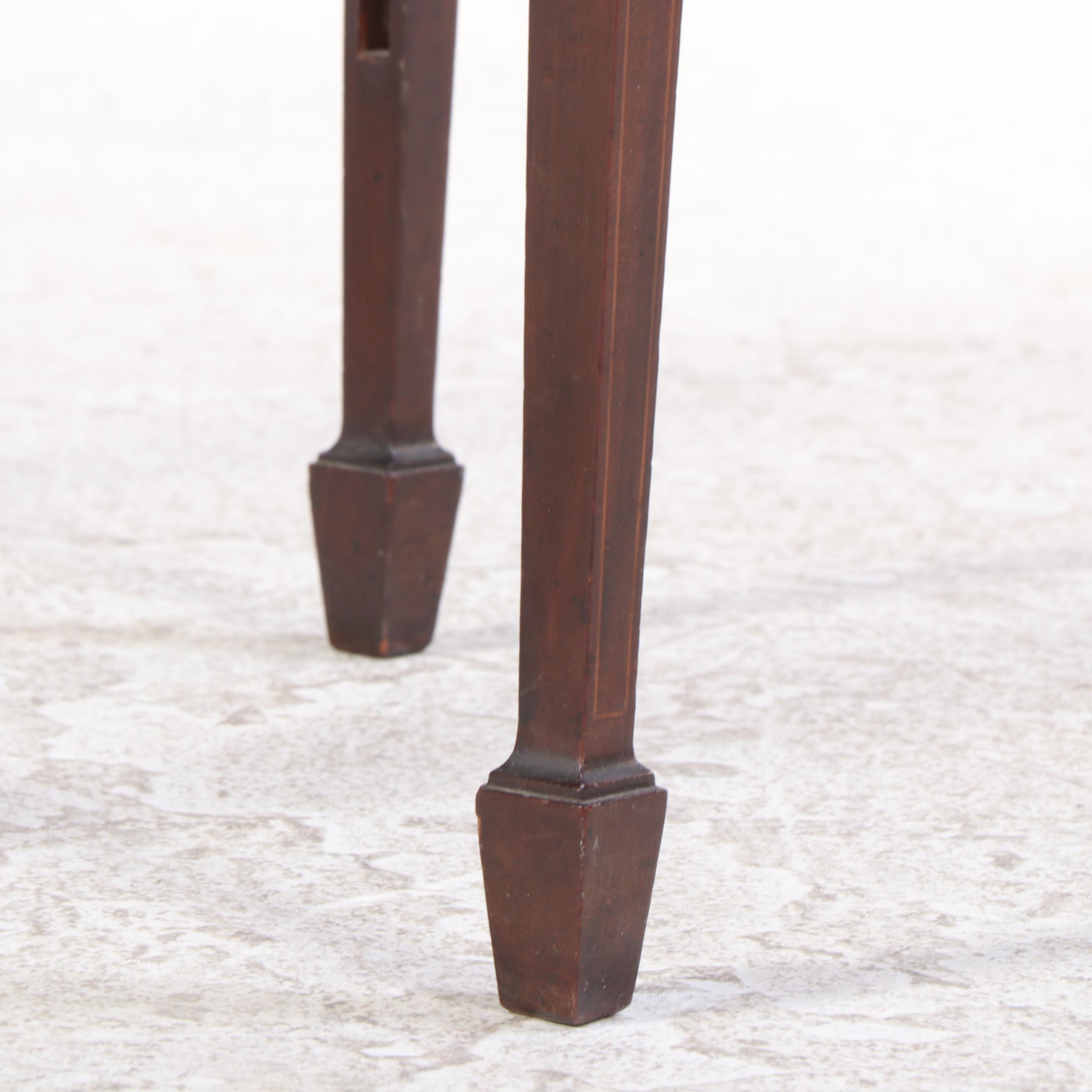 Federal Style Mahogany and Marquetry Side Table, Early to Mid 20th Century