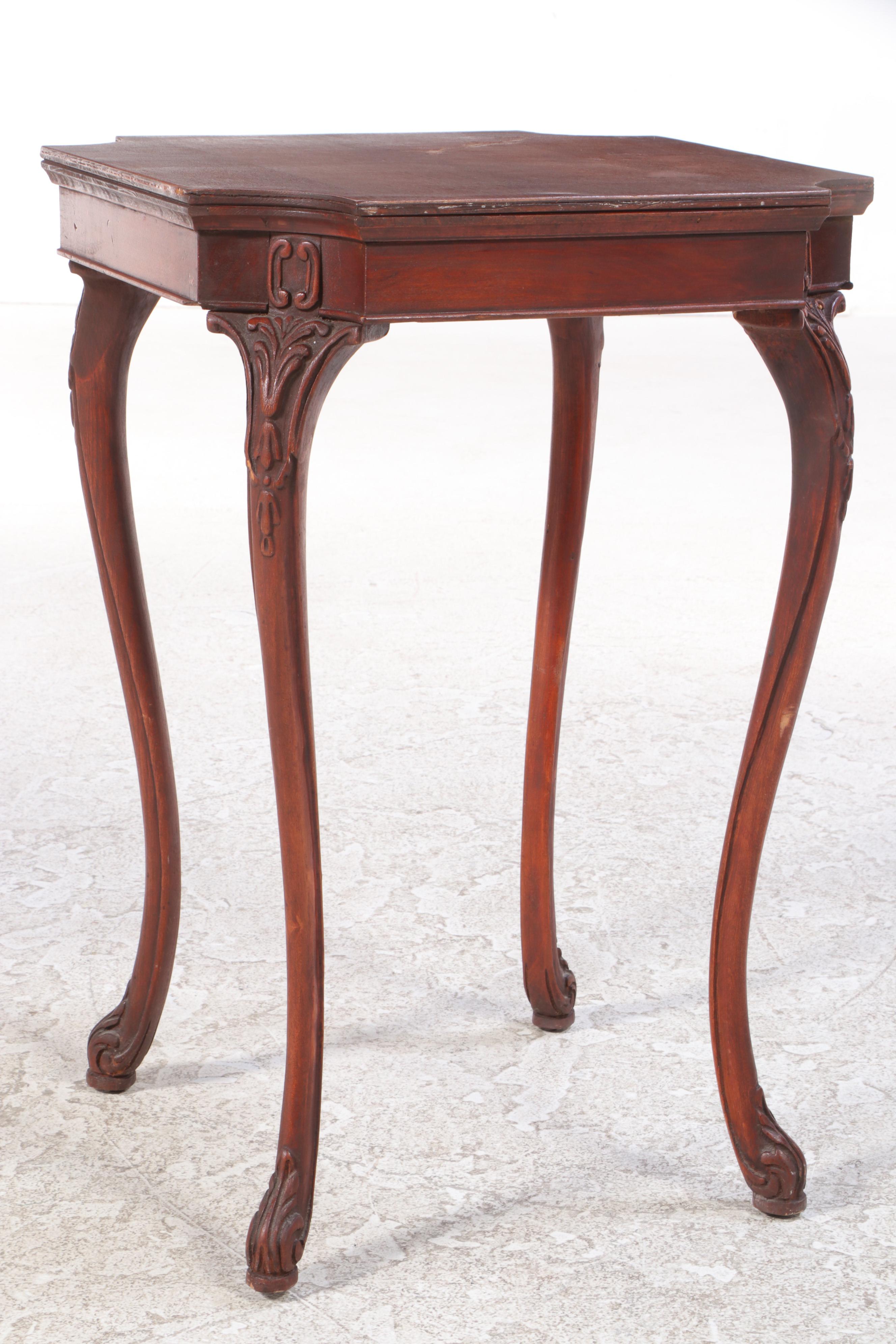 George II Style Walnut Side Table, 20th Century