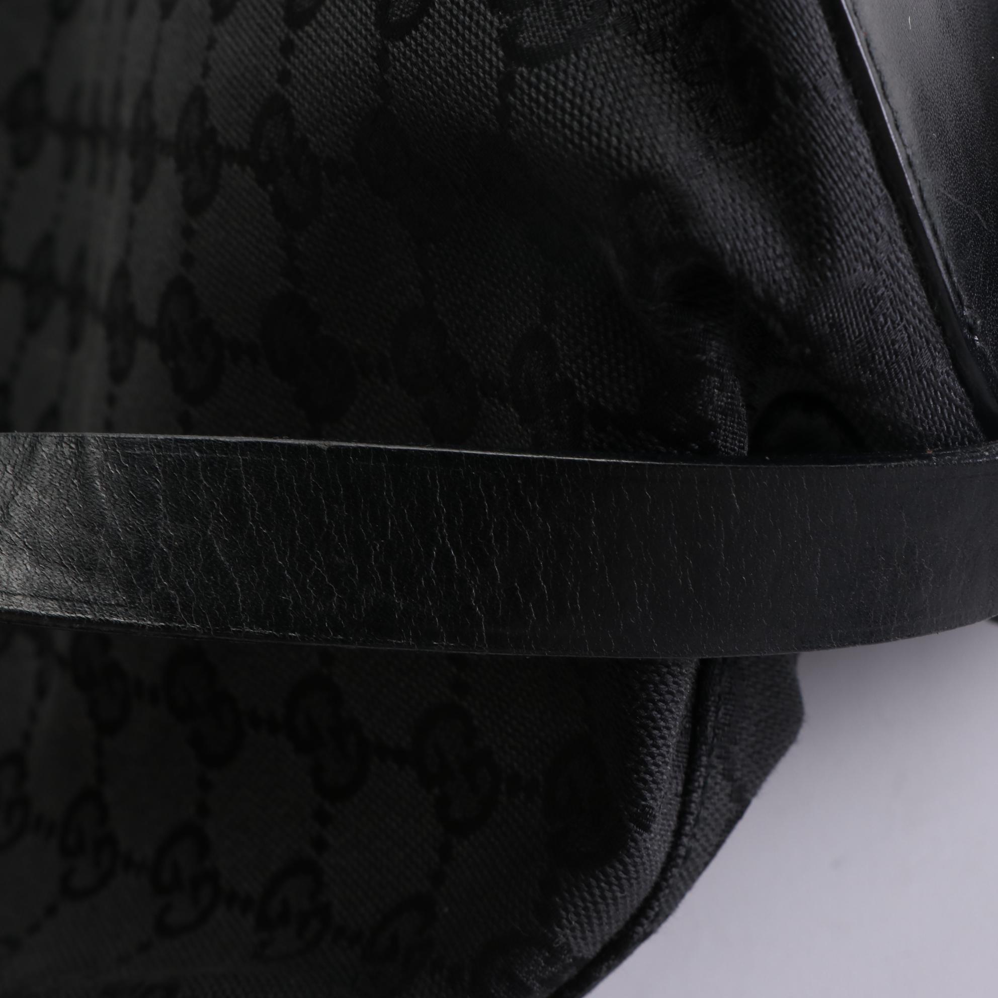 Gucci Bucket Bag in Black GG Canvas and Leather