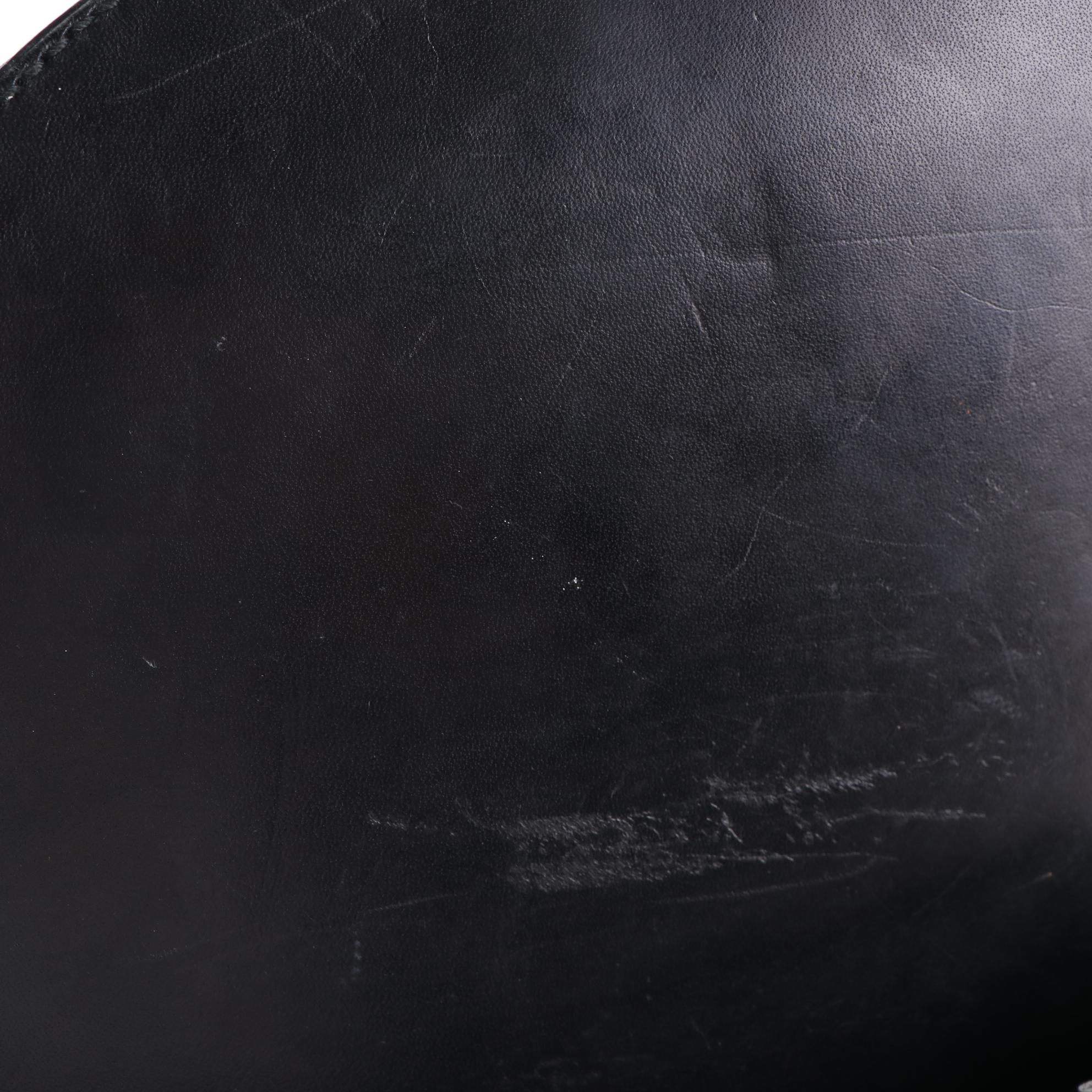 Gucci Bucket Bag in Black GG Canvas and Leather