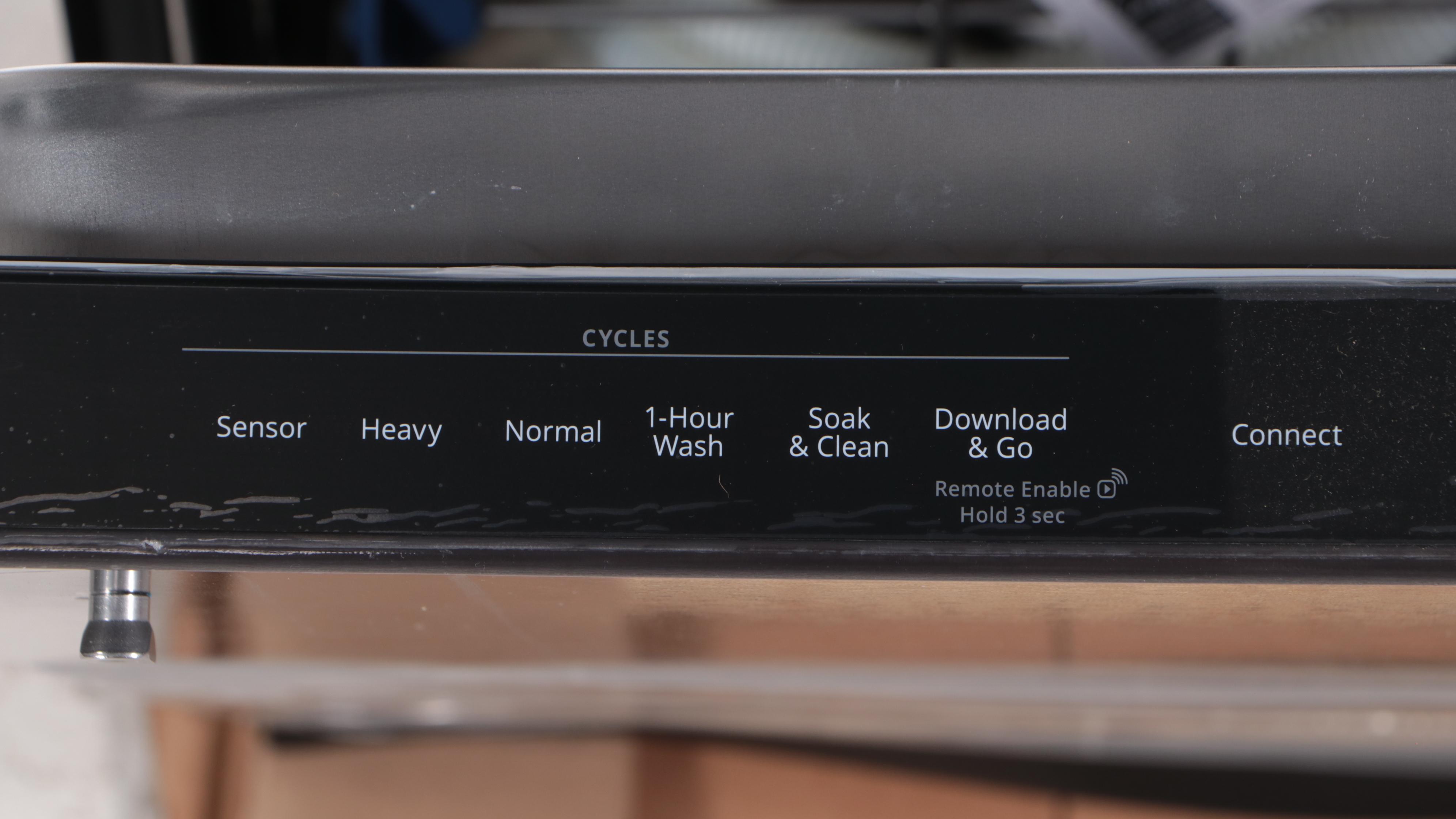 Whirlpool 24" Built-In Dishwasher with Black Stainless Steel Tub