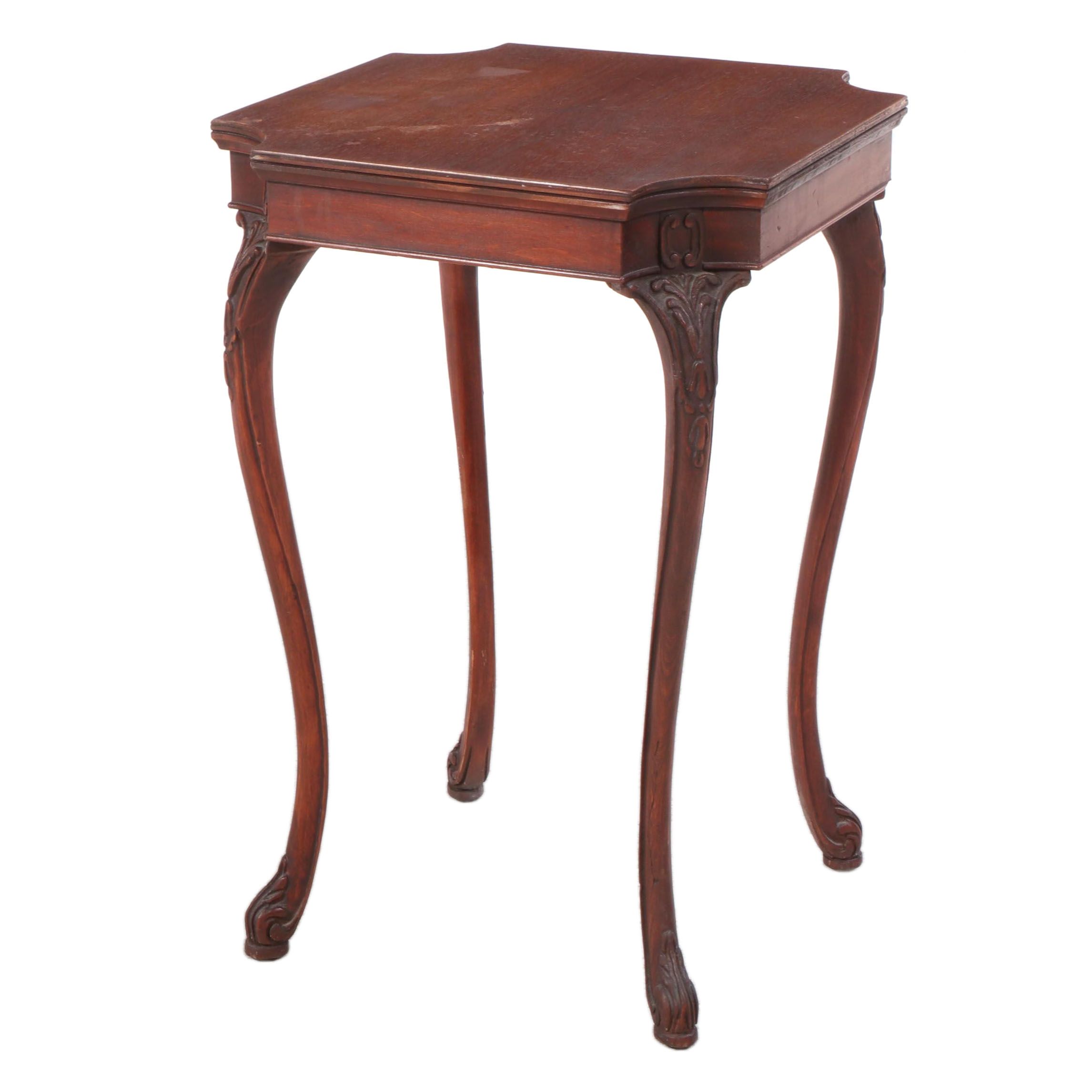 George II Style Walnut Side Table, 20th Century
