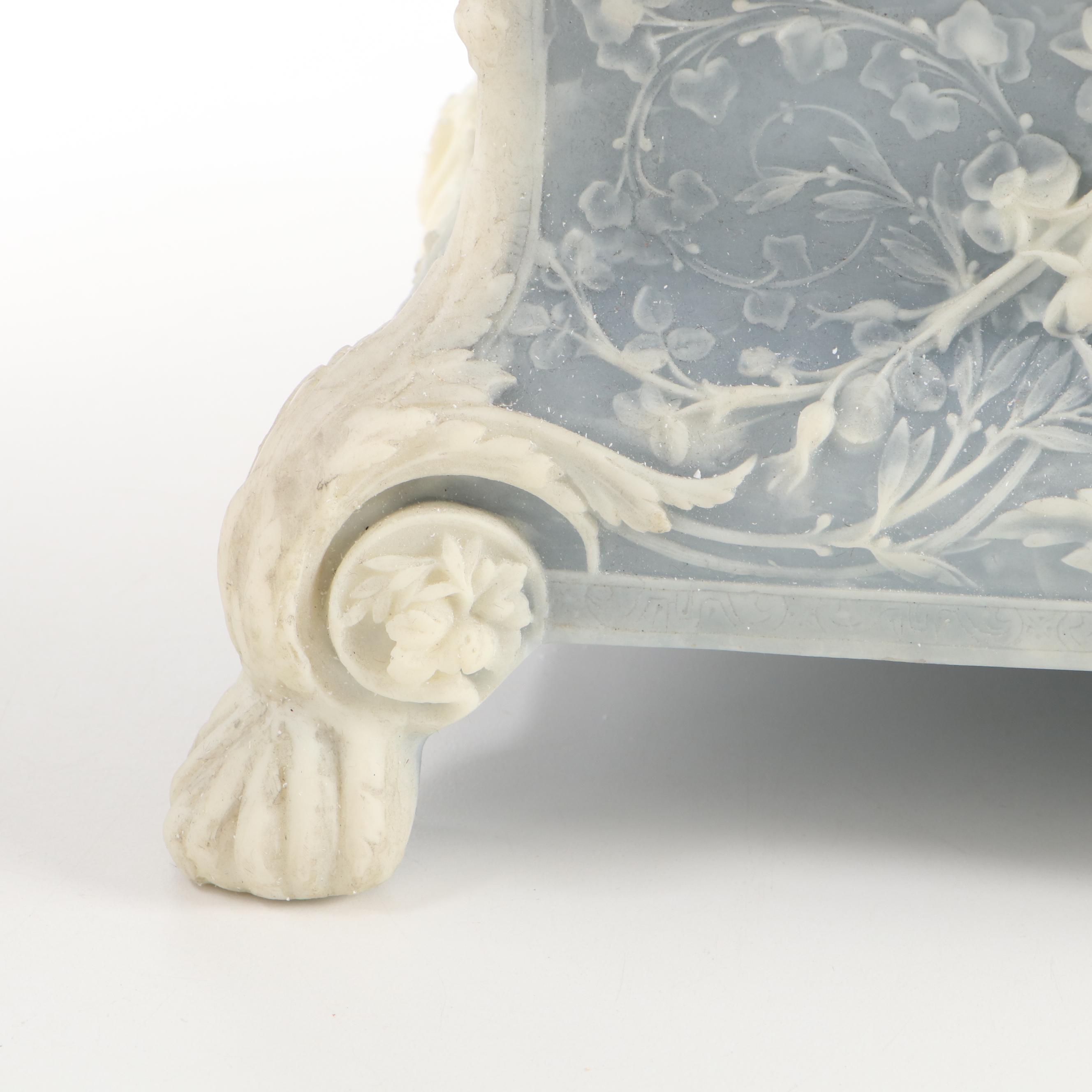 Cameo Incolay Stone Box