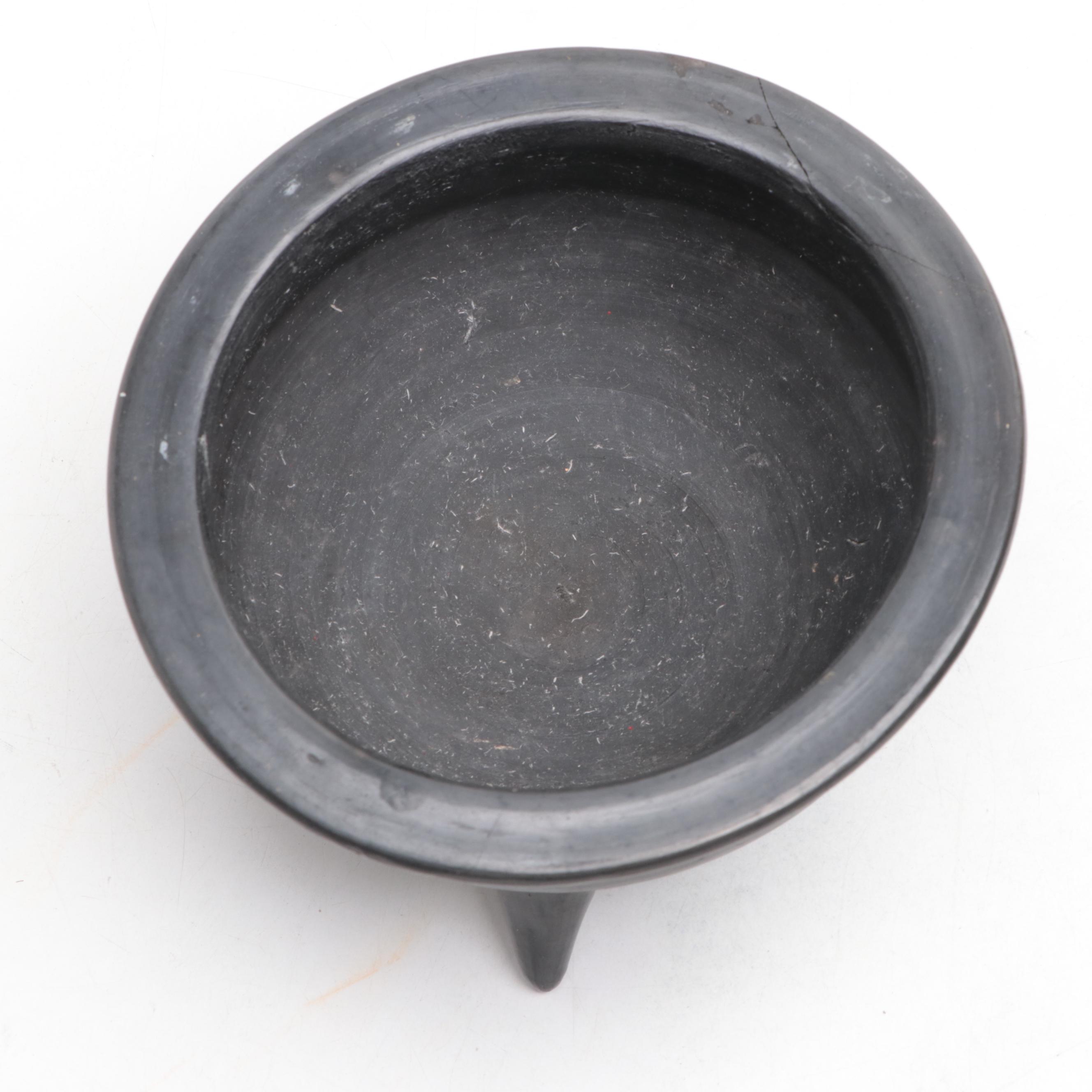 Lama Oaxaca Black Footed Pottery Bowl with Incised Decorated Pot