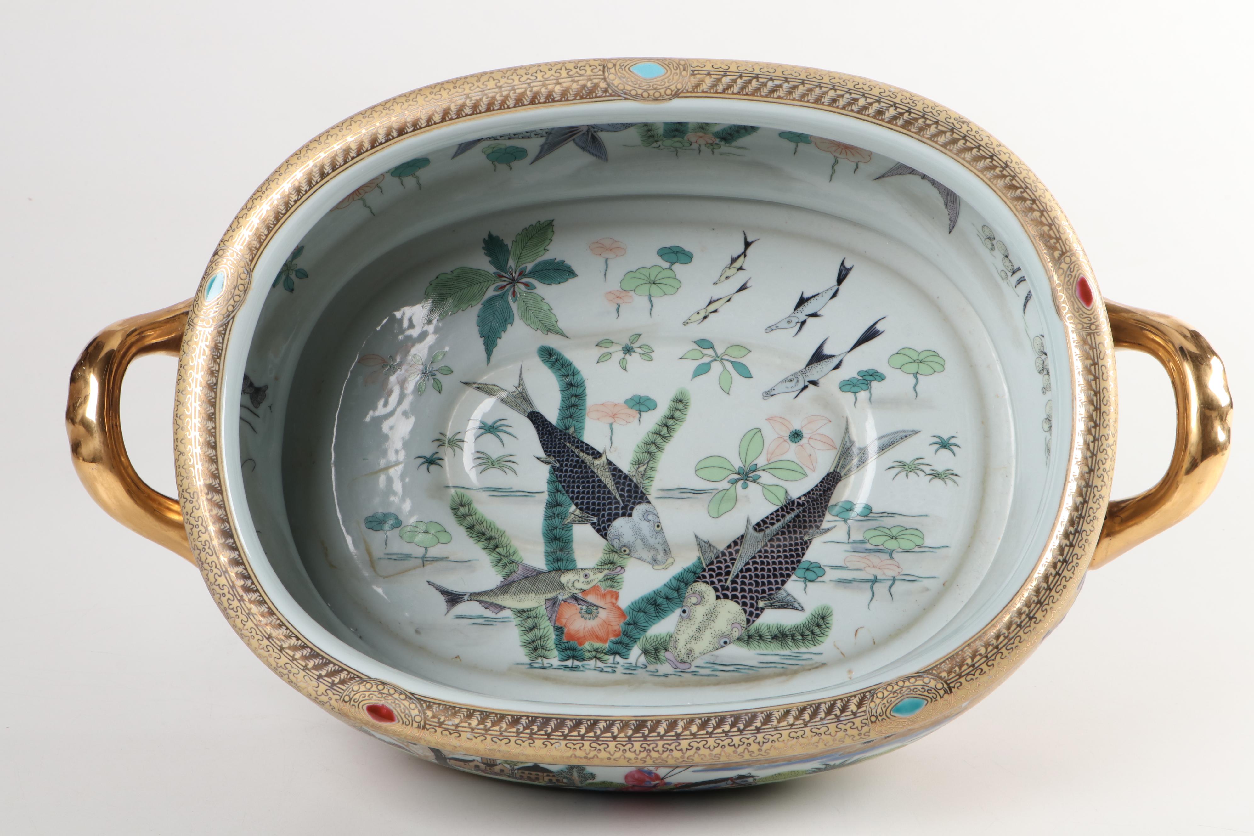 Hunt Scene Gilt Decorated Porcelain Foot Bath Planter