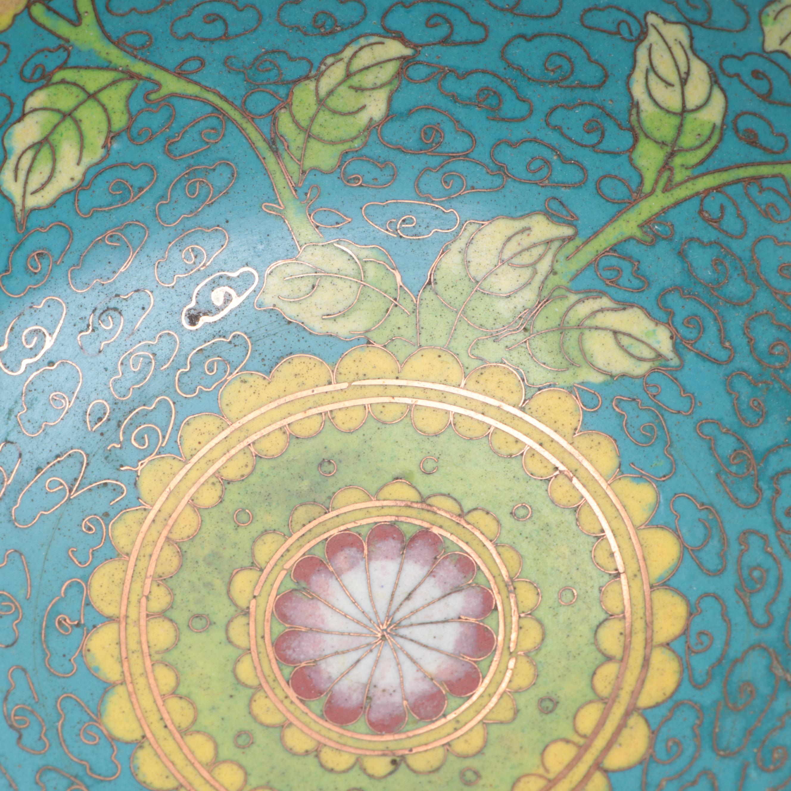 Chinese Dragon Motif Cloisonné Enamel Vase with Cloisonné Enamel Bowls