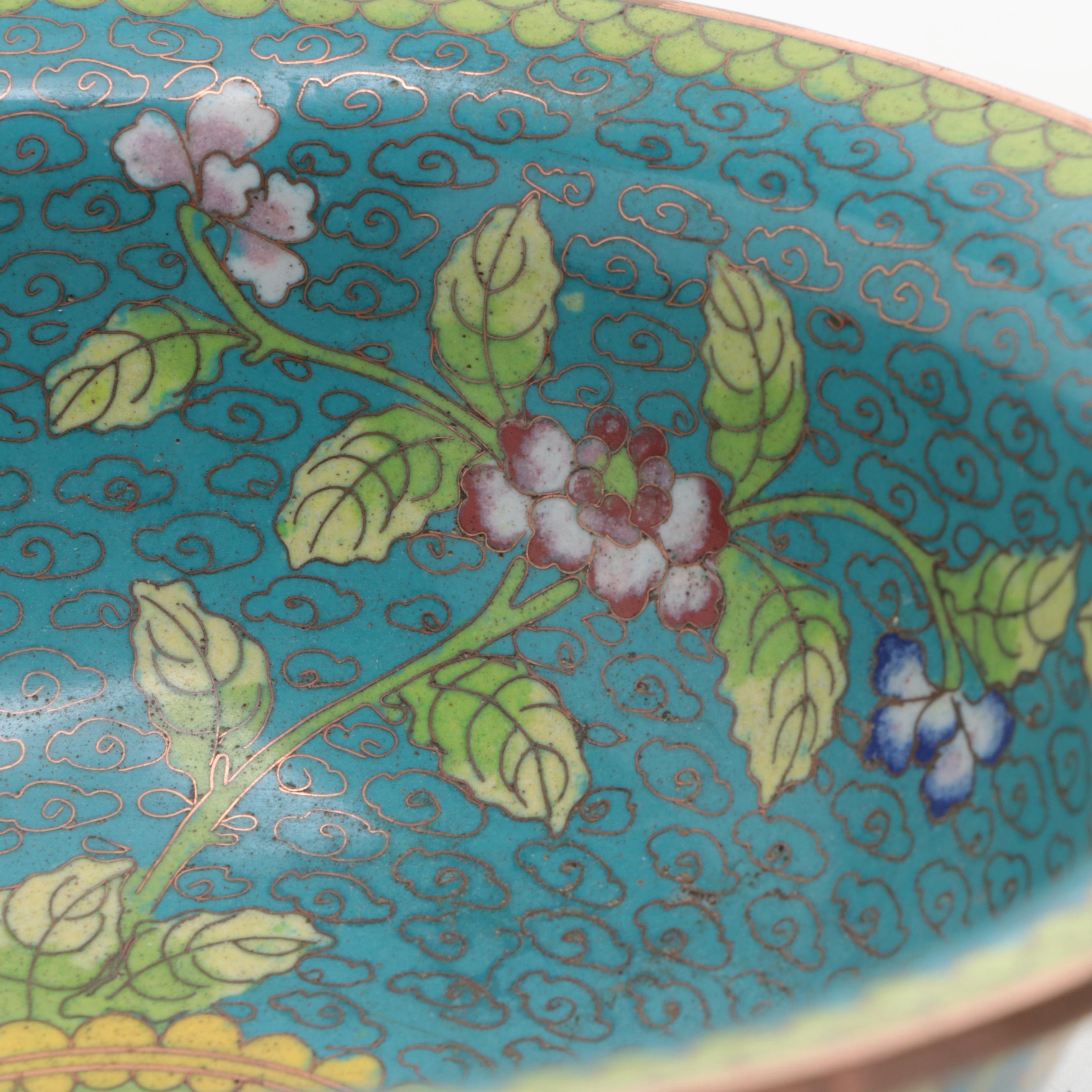 Chinese Dragon Motif Cloisonné Enamel Vase with Cloisonné Enamel Bowls