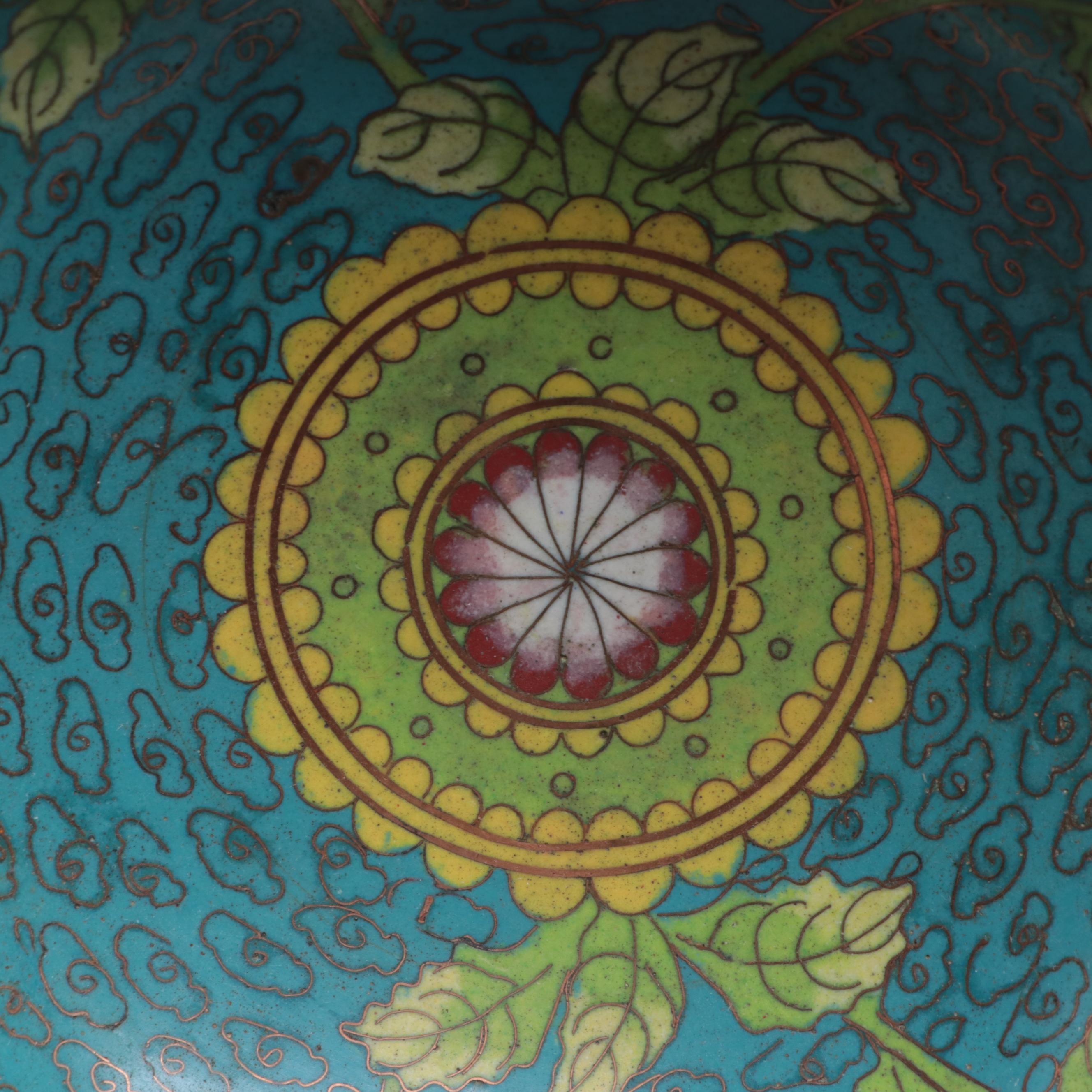 Chinese Dragon Motif Cloisonné Enamel Vase with Cloisonné Enamel Bowls