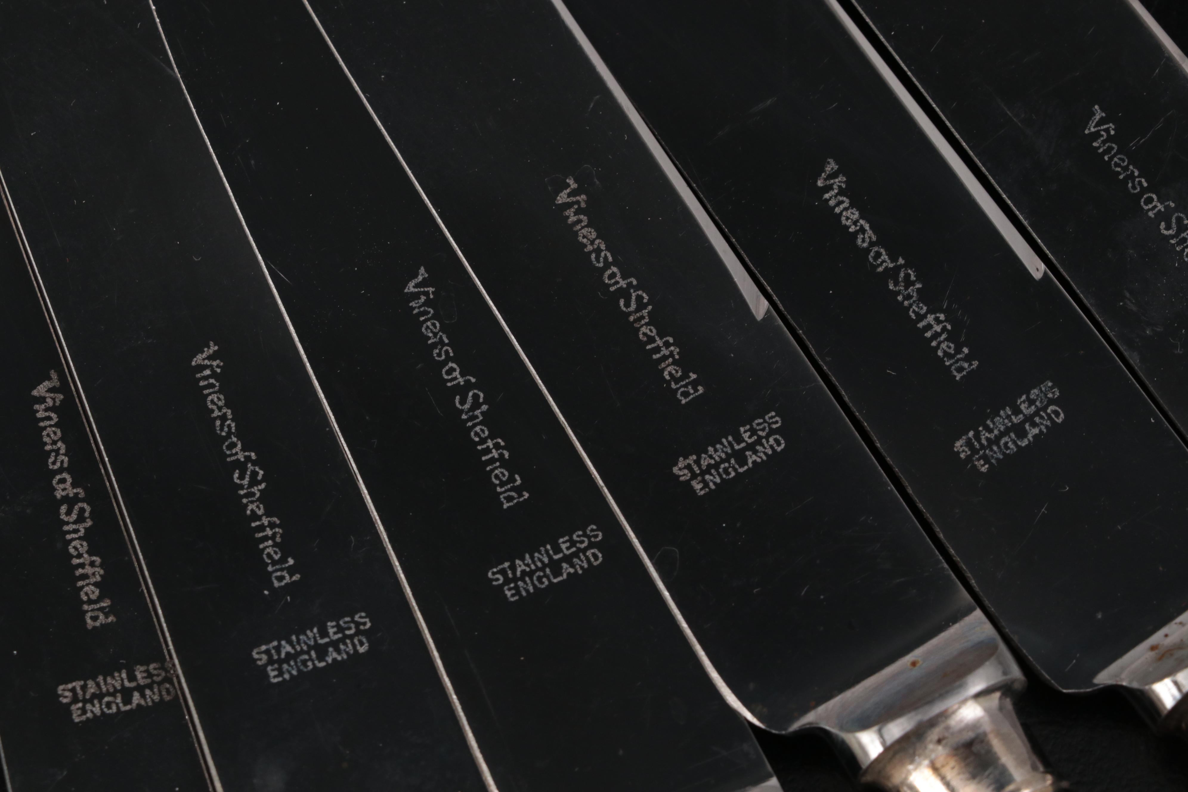 Viners of Sheffield Set of Silver Plate Pistol-Handled Steak Knives