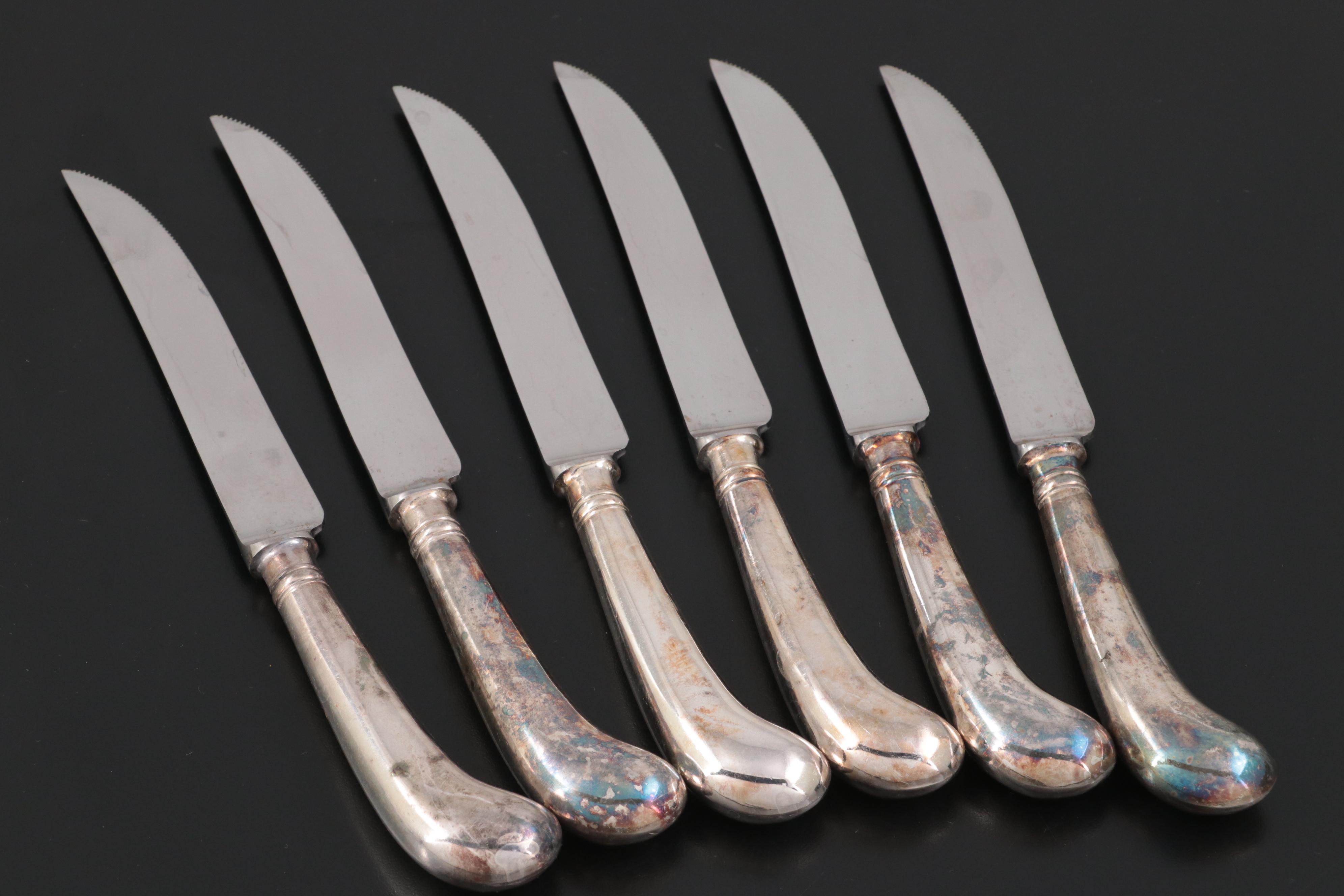 Viners of Sheffield Set of Silver Plate Pistol-Handled Steak Knives