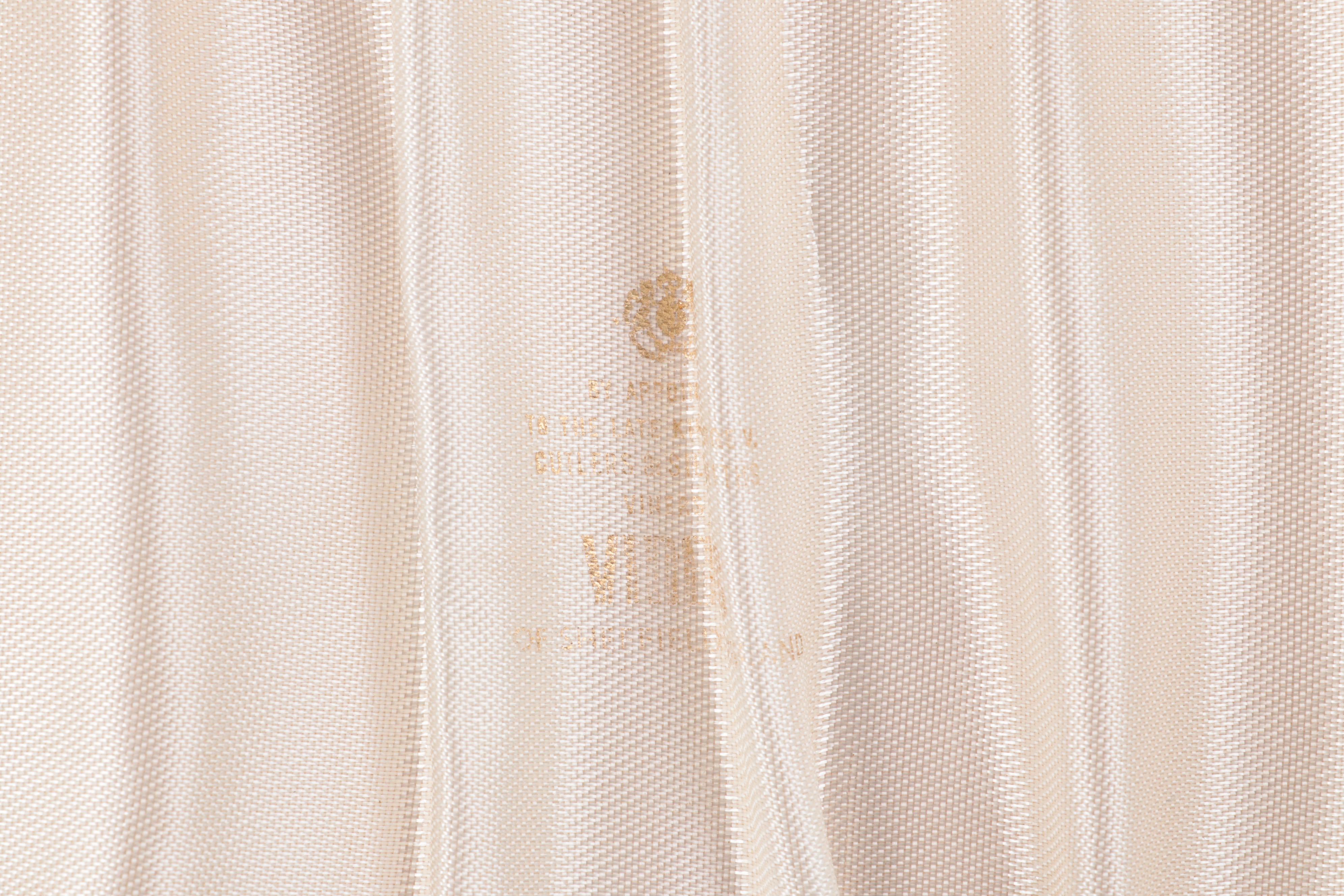 Viners of Sheffield Set of Silver Plate Pistol-Handled Steak Knives