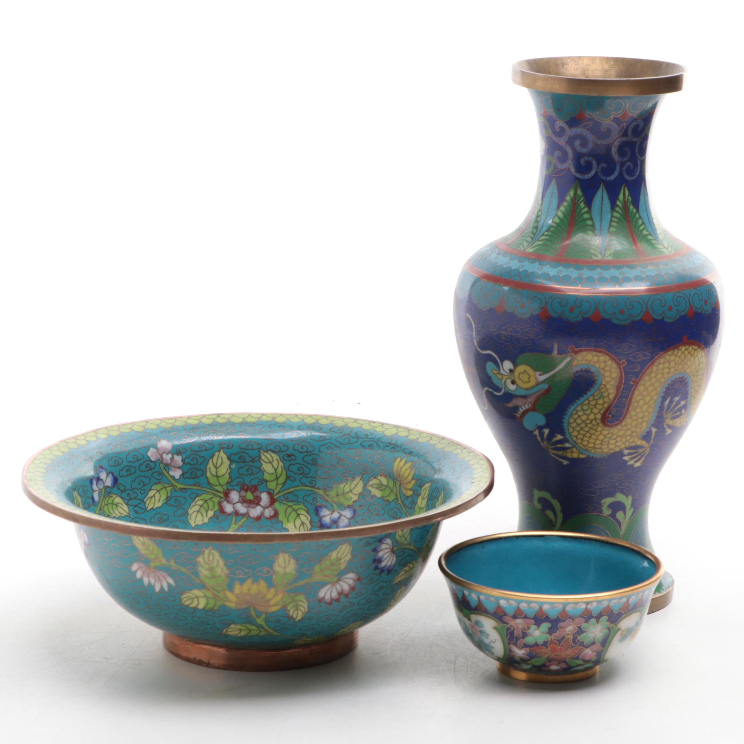 Chinese Dragon Motif Cloisonné Enamel Vase with Cloisonné Enamel Bowls