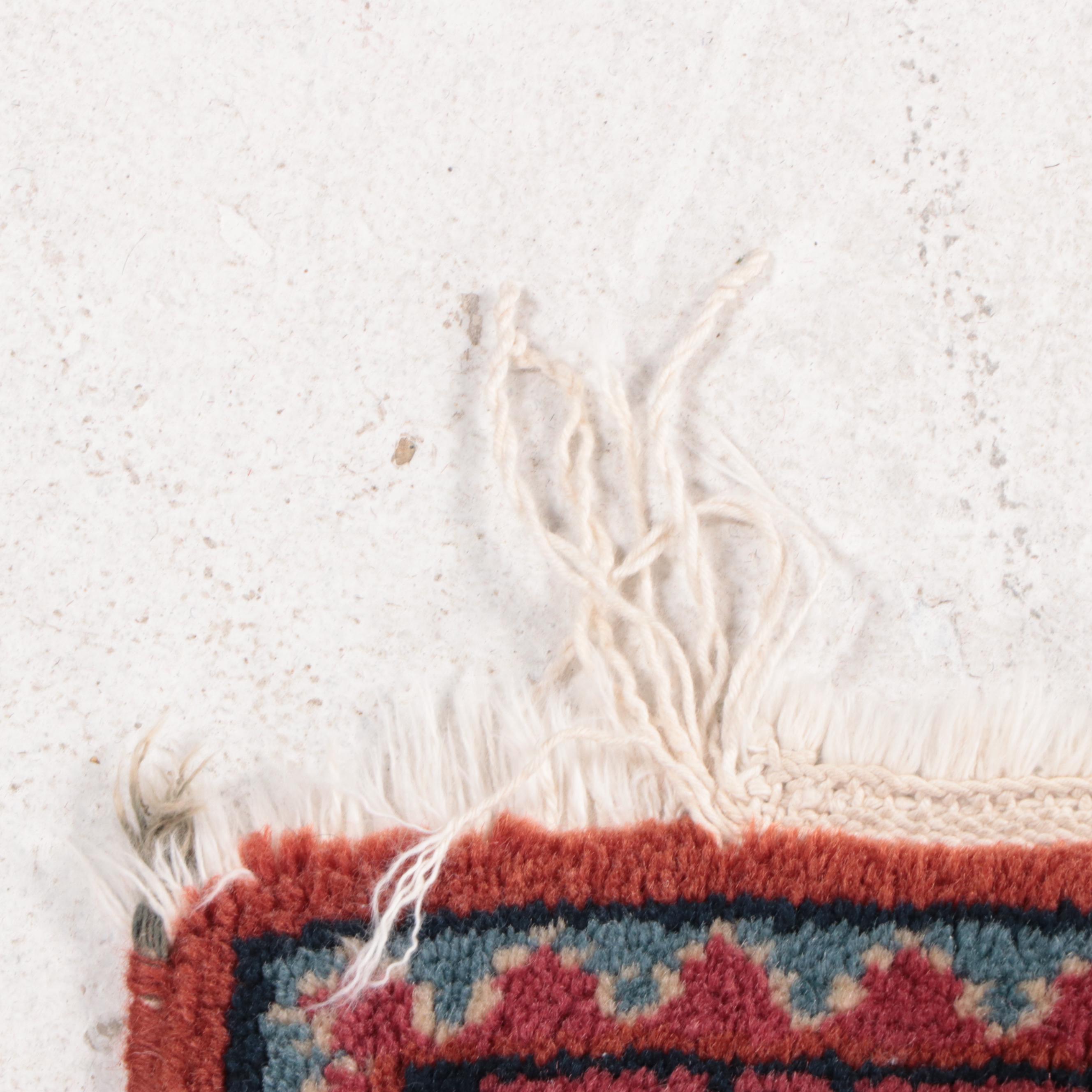 2'7 x 7'11 Hand-Knotted Persian Arak Carpet Runner