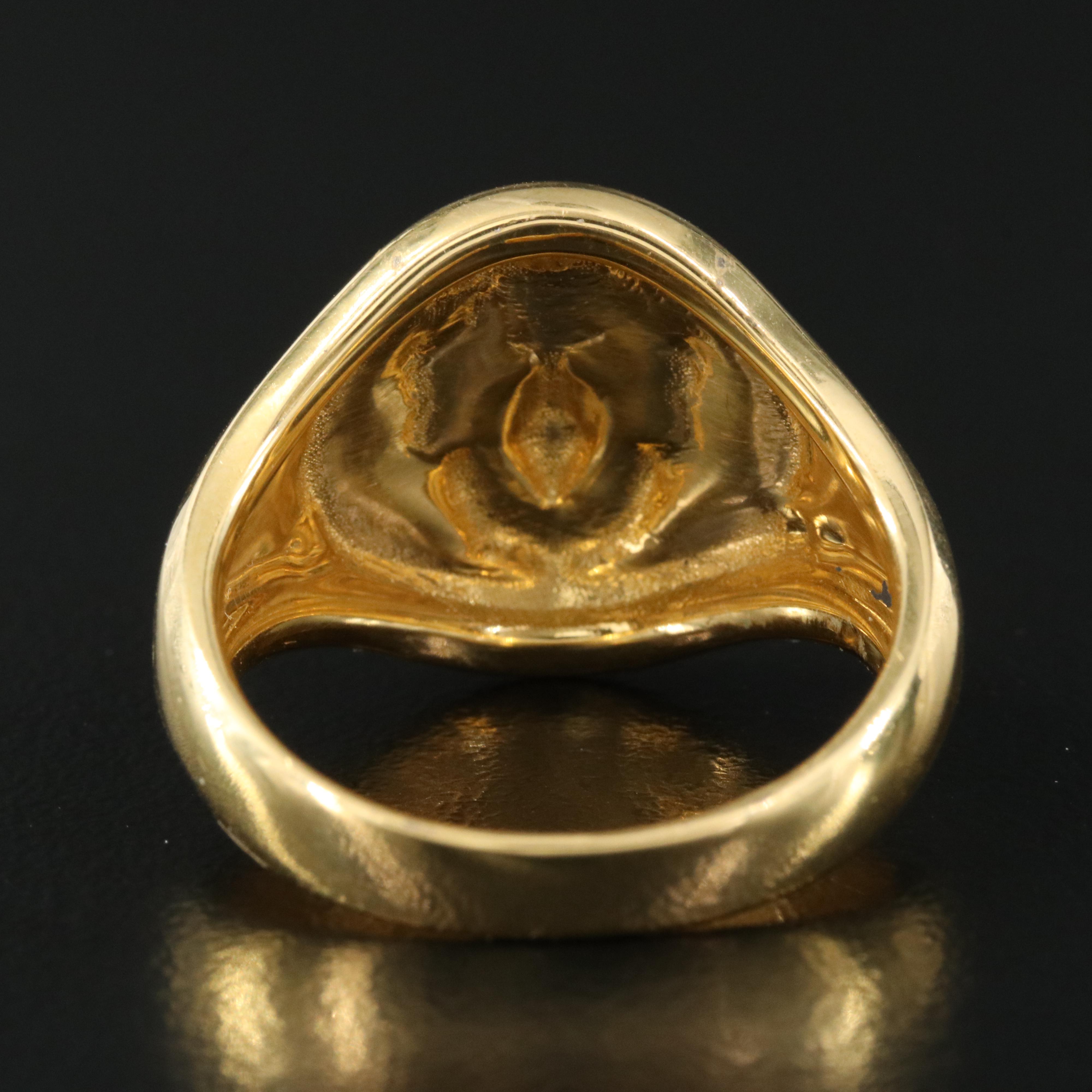 22K Lion's Head Signet Ring