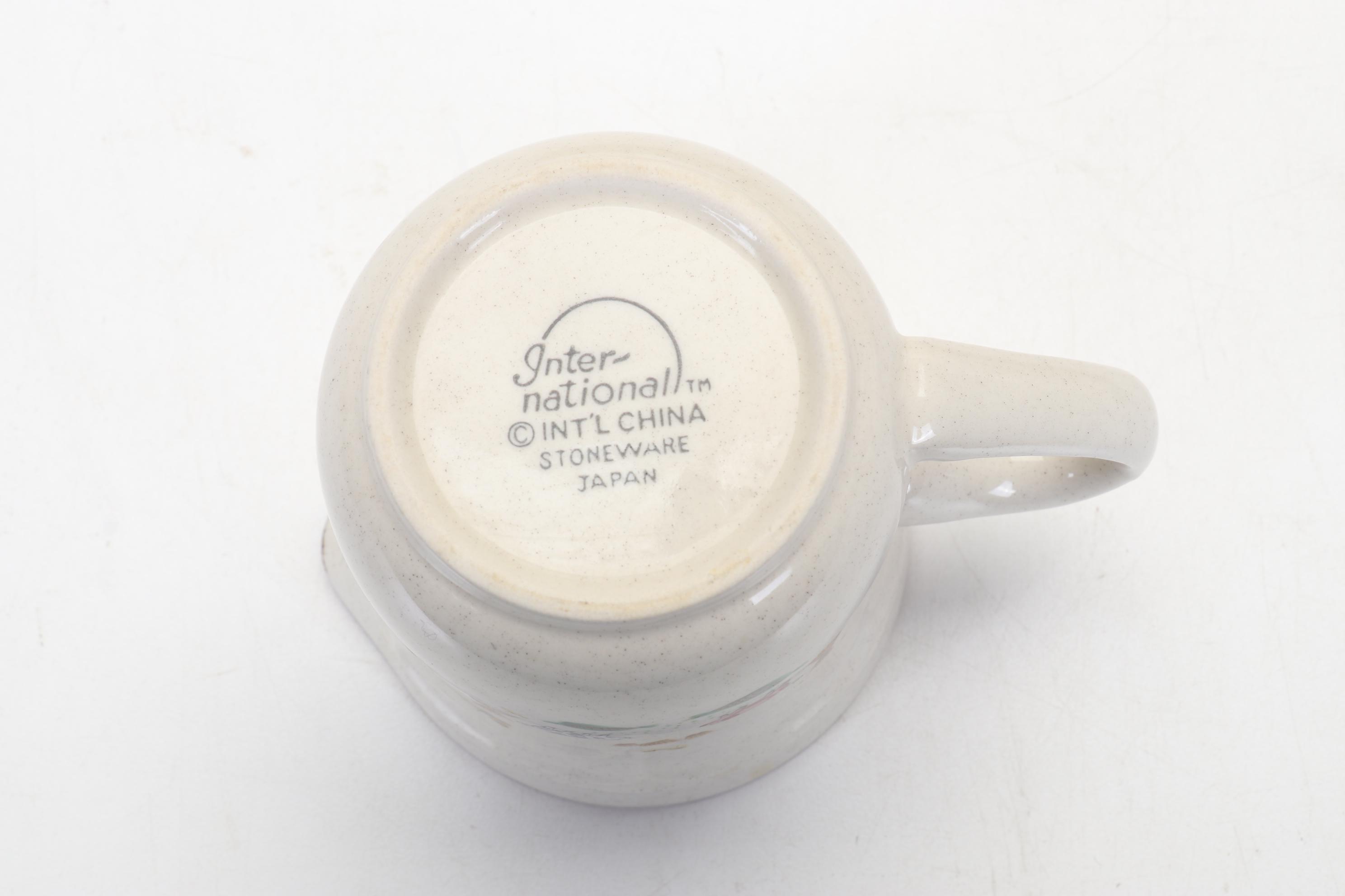 International Tableworks "Heartland" Stoneware Dinnerwear, Late 20th Century