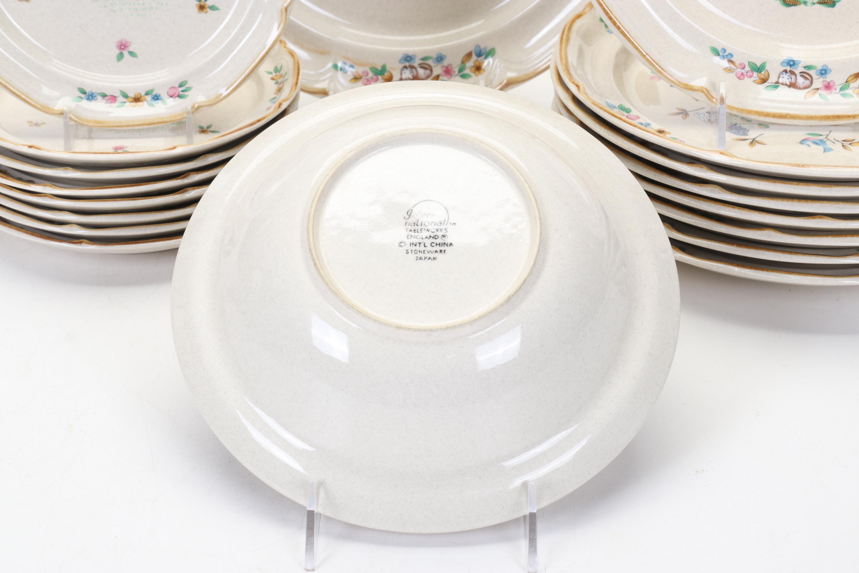International Tableworks "Heartland" Stoneware Dinnerwear, Late 20th Century