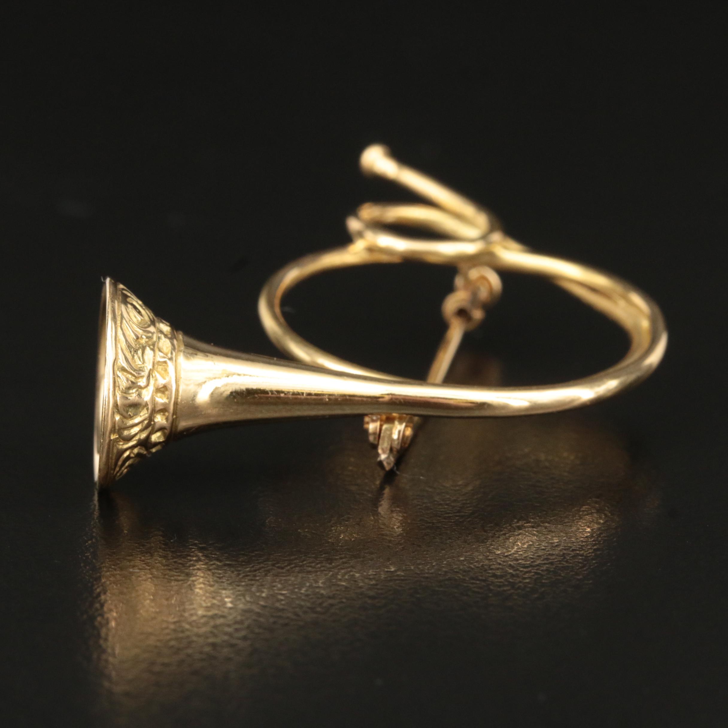 Vintage Austrian "Trompe de Chasse" 18K Hunting Horn Brooch