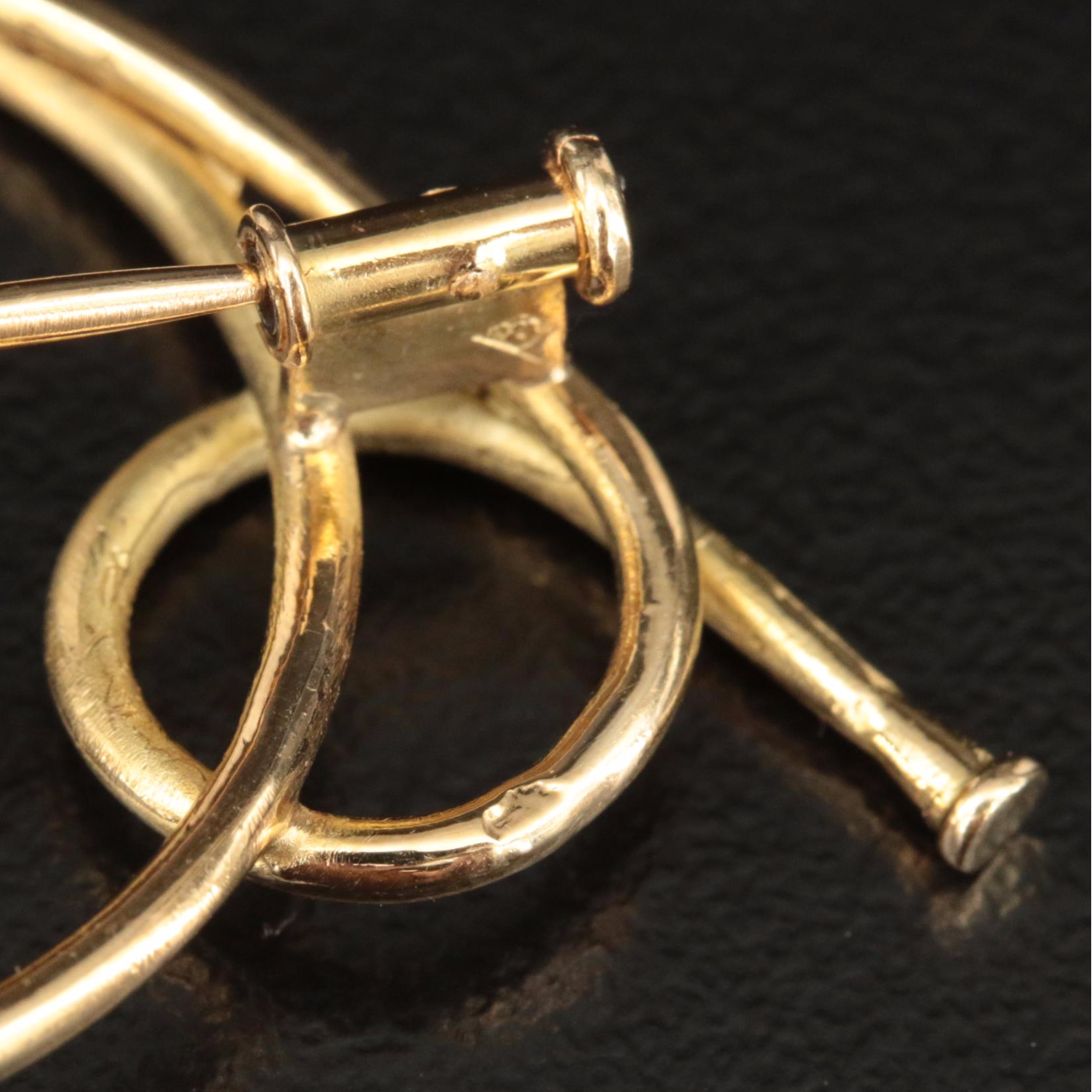 Vintage Austrian "Trompe de Chasse" 18K Hunting Horn Brooch