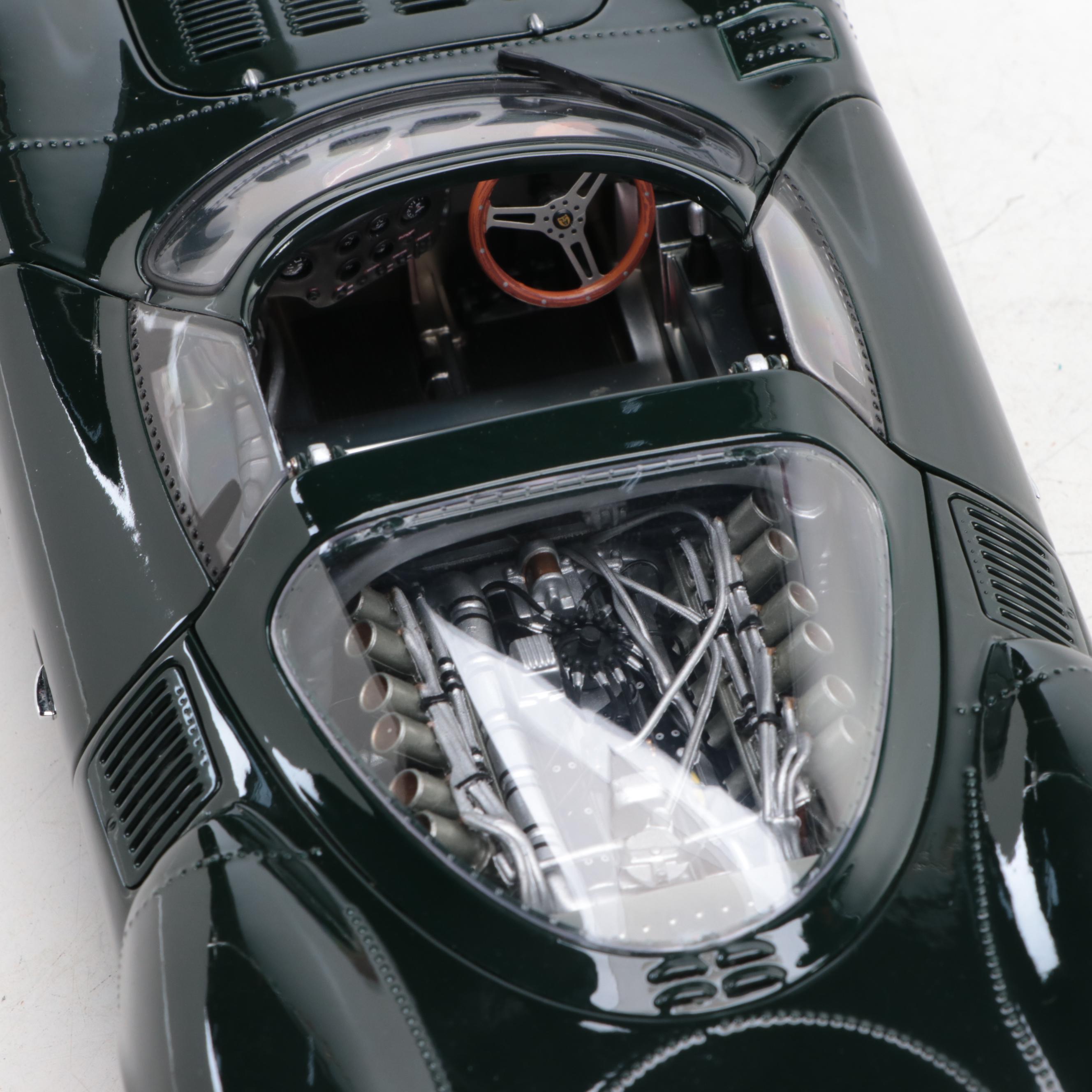 Auto Art Jaguar XJ 13 Diecast Model Sports Car