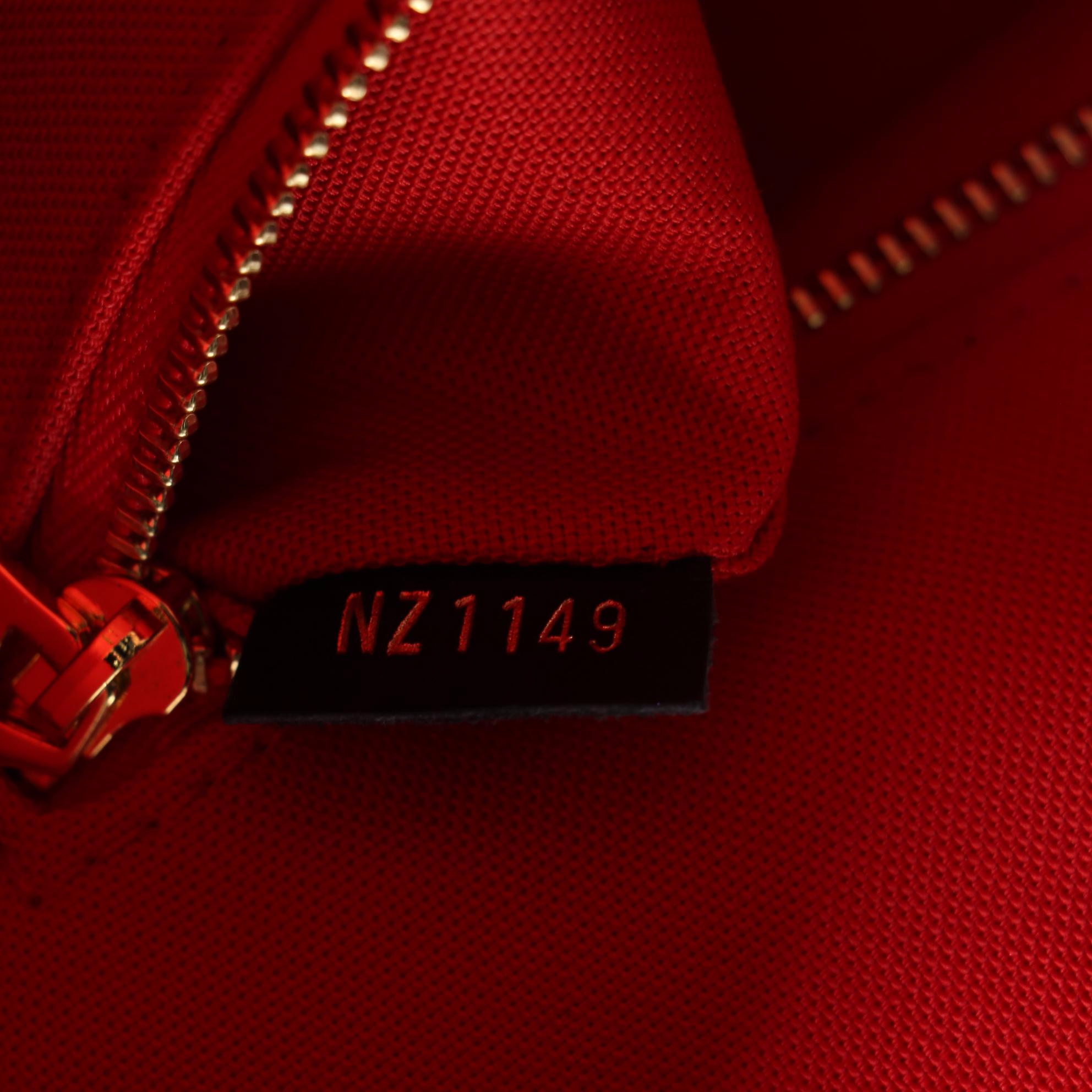 Louis Vuitton Onthego GM Tote Bag in Monogram Giant Reverse Canvas